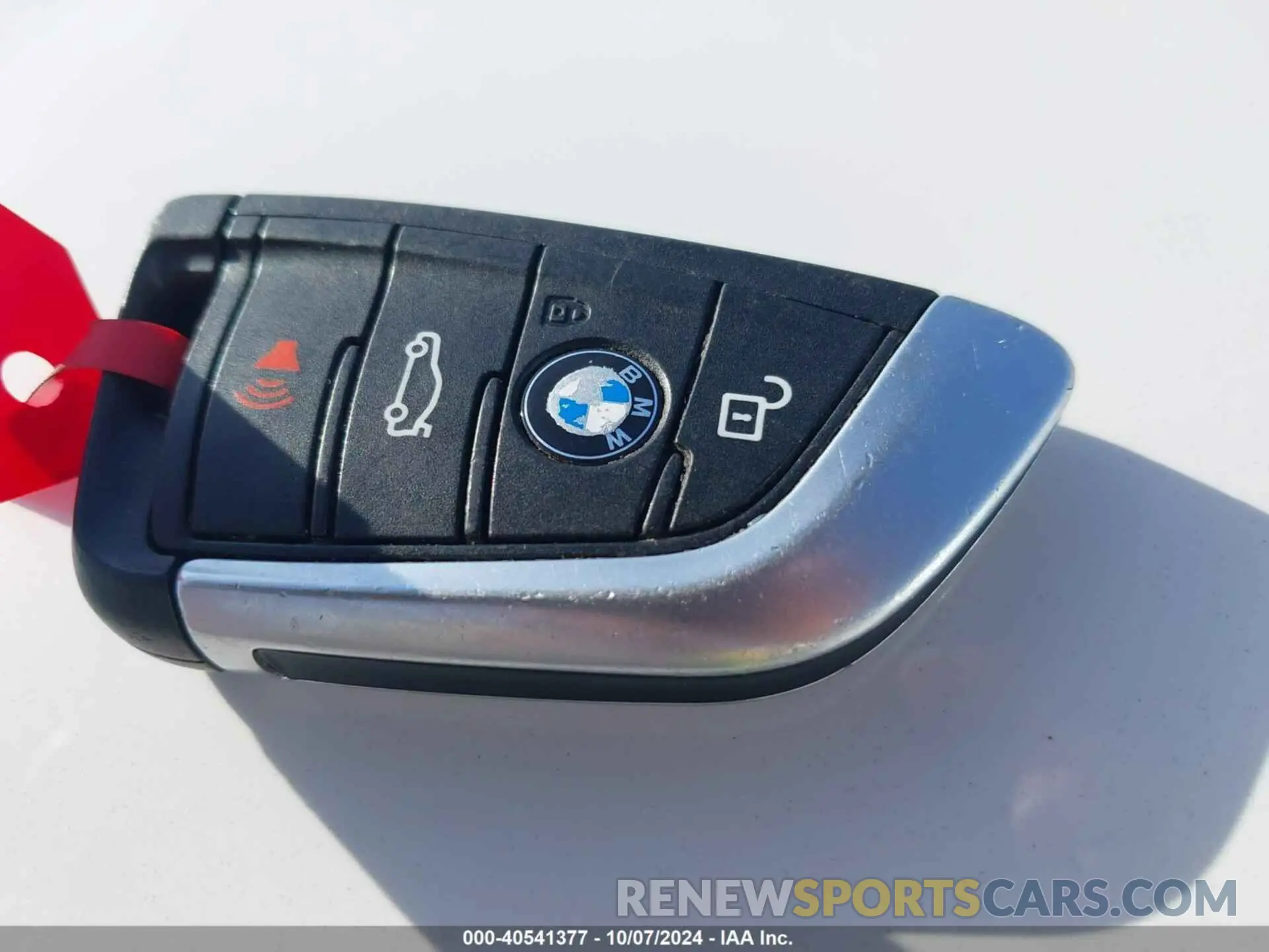 11 Photograph of a damaged car 5UXTR7C57KLF24302 BMW X3 2019