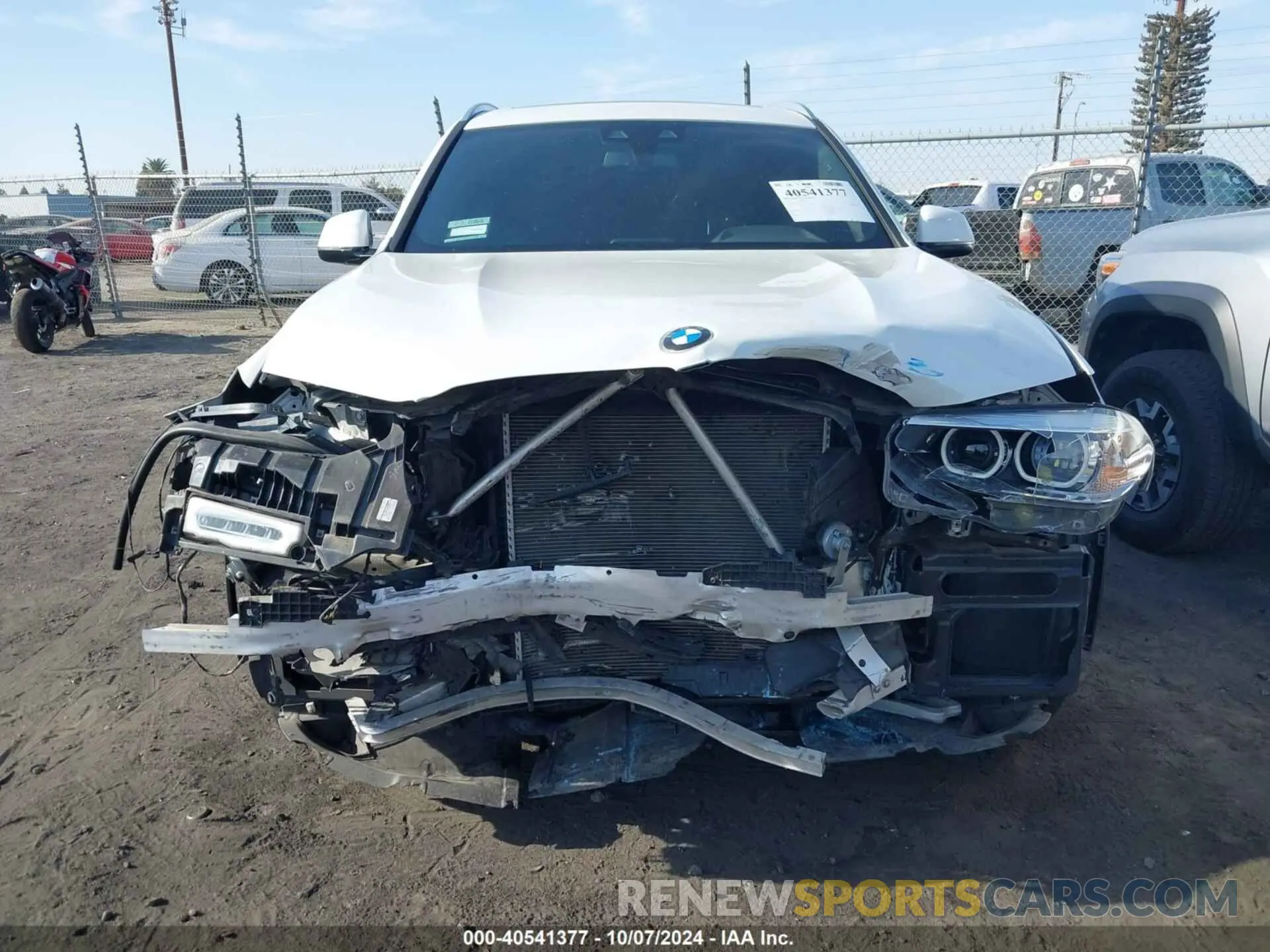 13 Photograph of a damaged car 5UXTR7C57KLF24302 BMW X3 2019