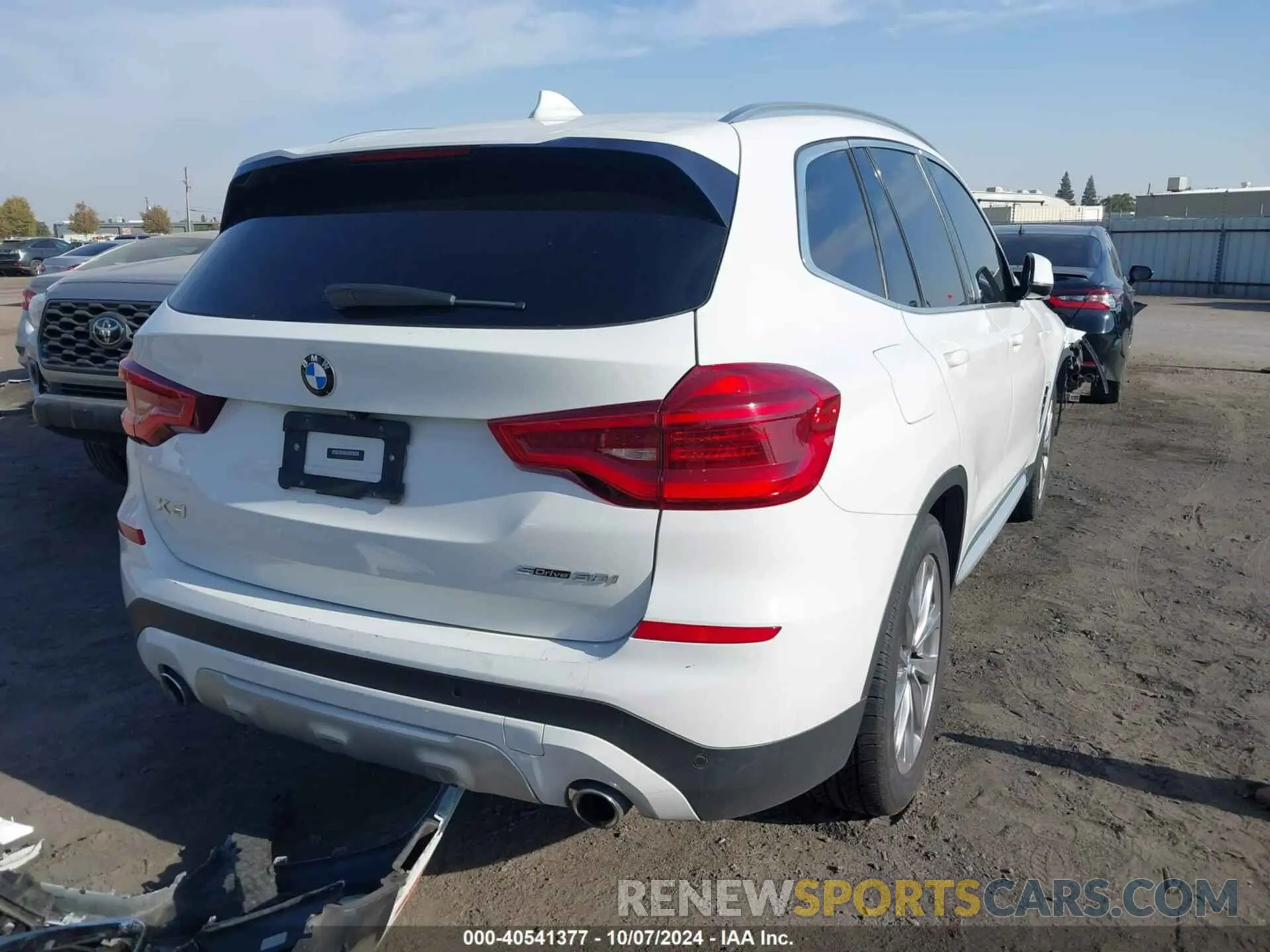 4 Photograph of a damaged car 5UXTR7C57KLF24302 BMW X3 2019