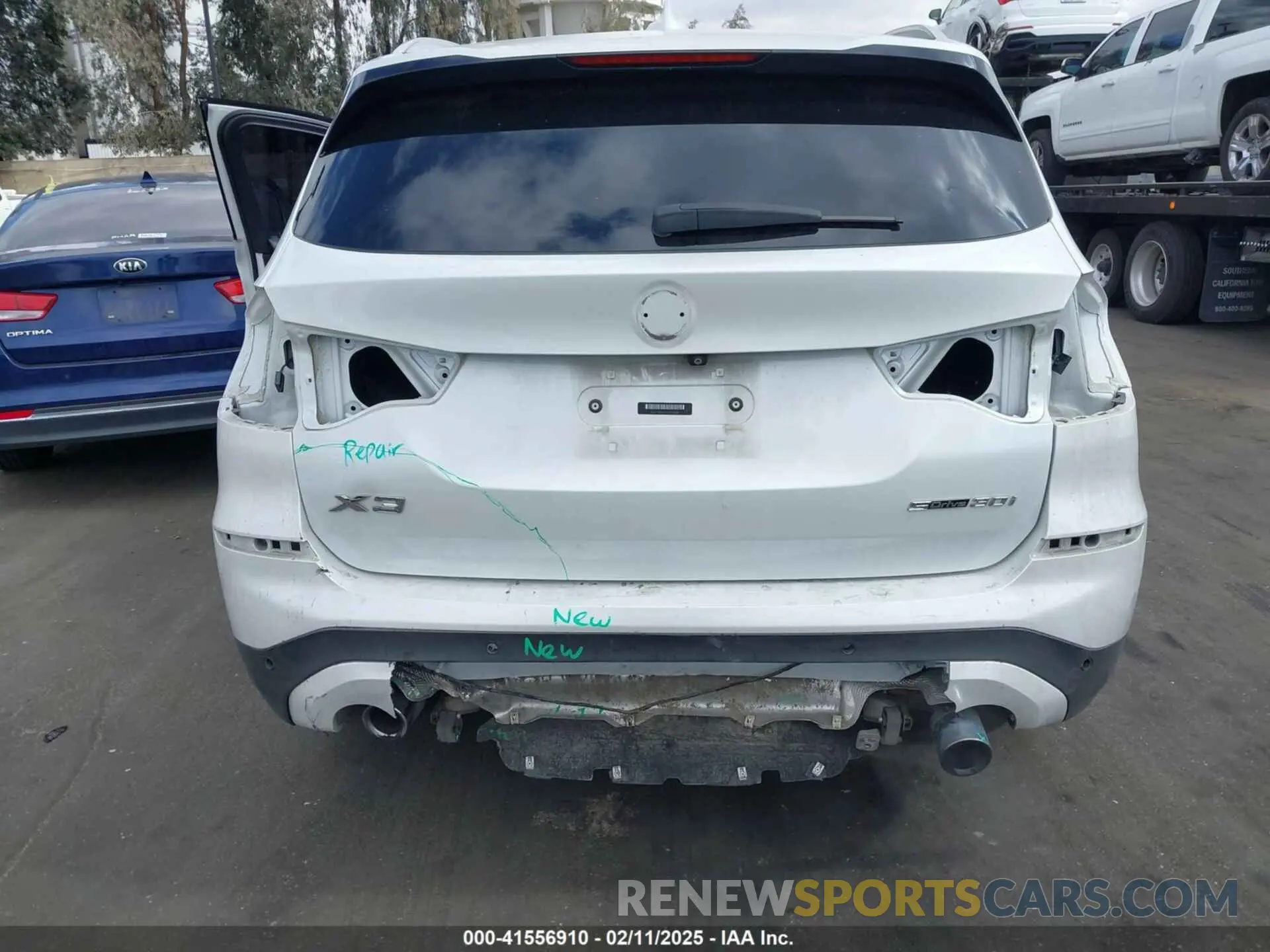 6 Photograph of a damaged car 5UXTR7C57KLF26406 BMW X3 2019