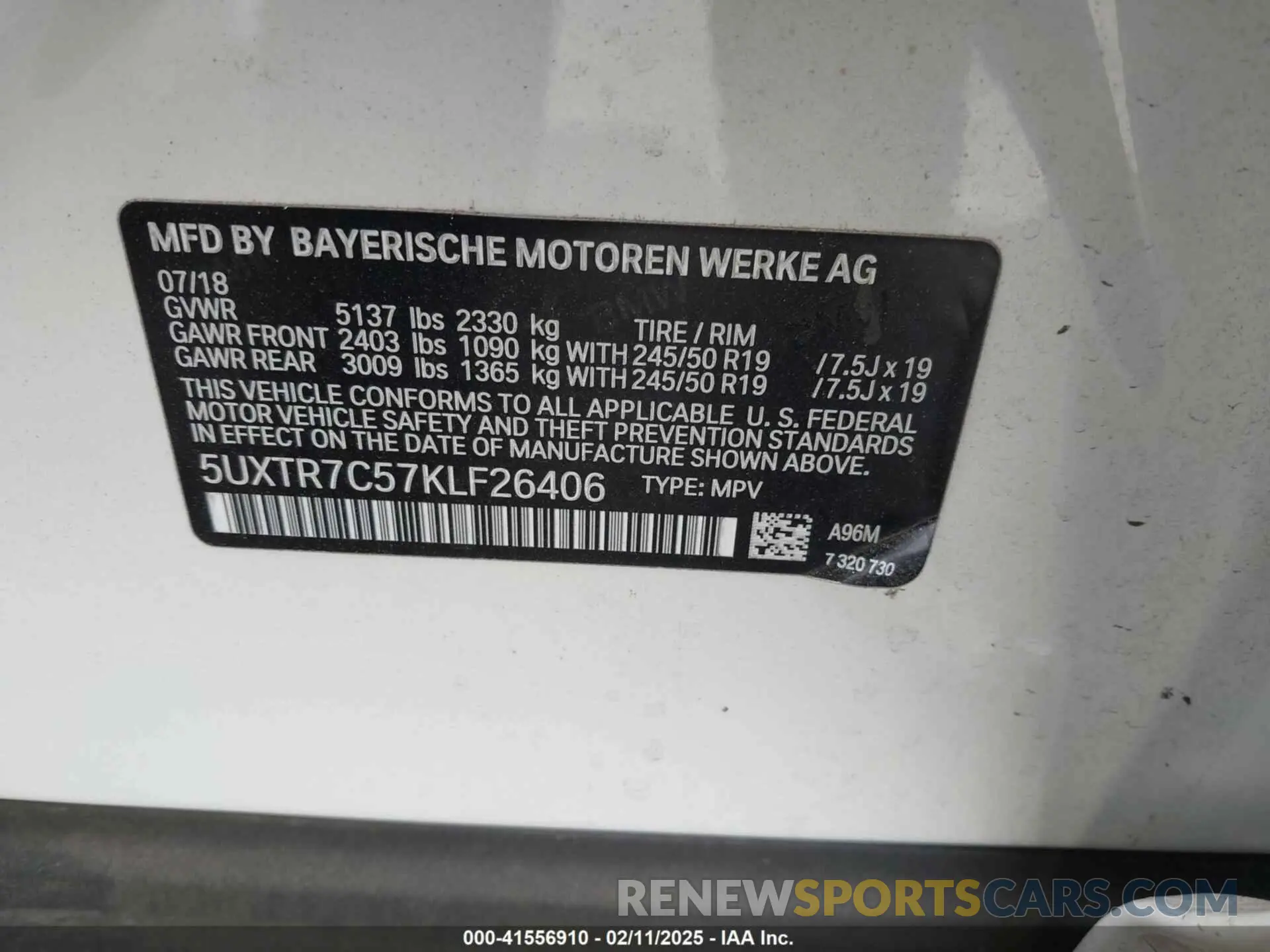 9 Photograph of a damaged car 5UXTR7C57KLF26406 BMW X3 2019