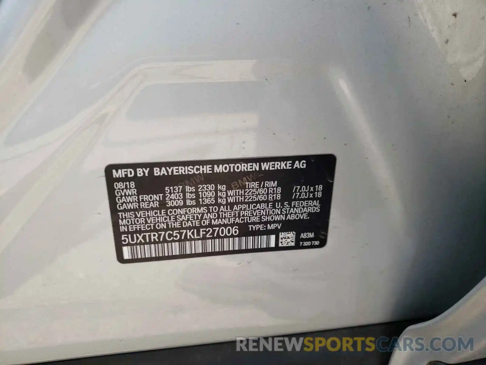 10 Photograph of a damaged car 5UXTR7C57KLF27006 BMW X3 2019