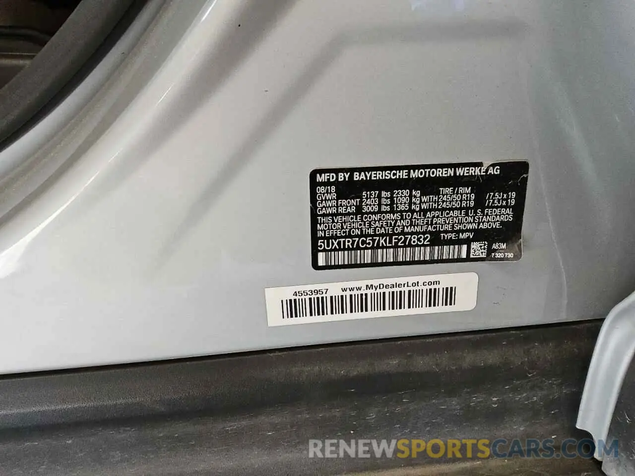 13 Photograph of a damaged car 5UXTR7C57KLF27832 BMW X3 2019