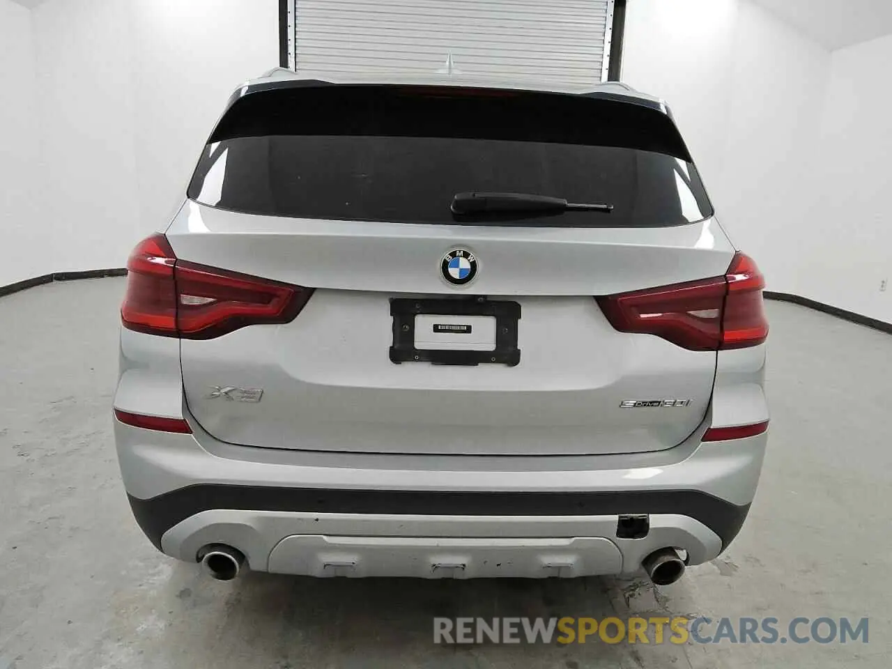 6 Photograph of a damaged car 5UXTR7C57KLF27832 BMW X3 2019