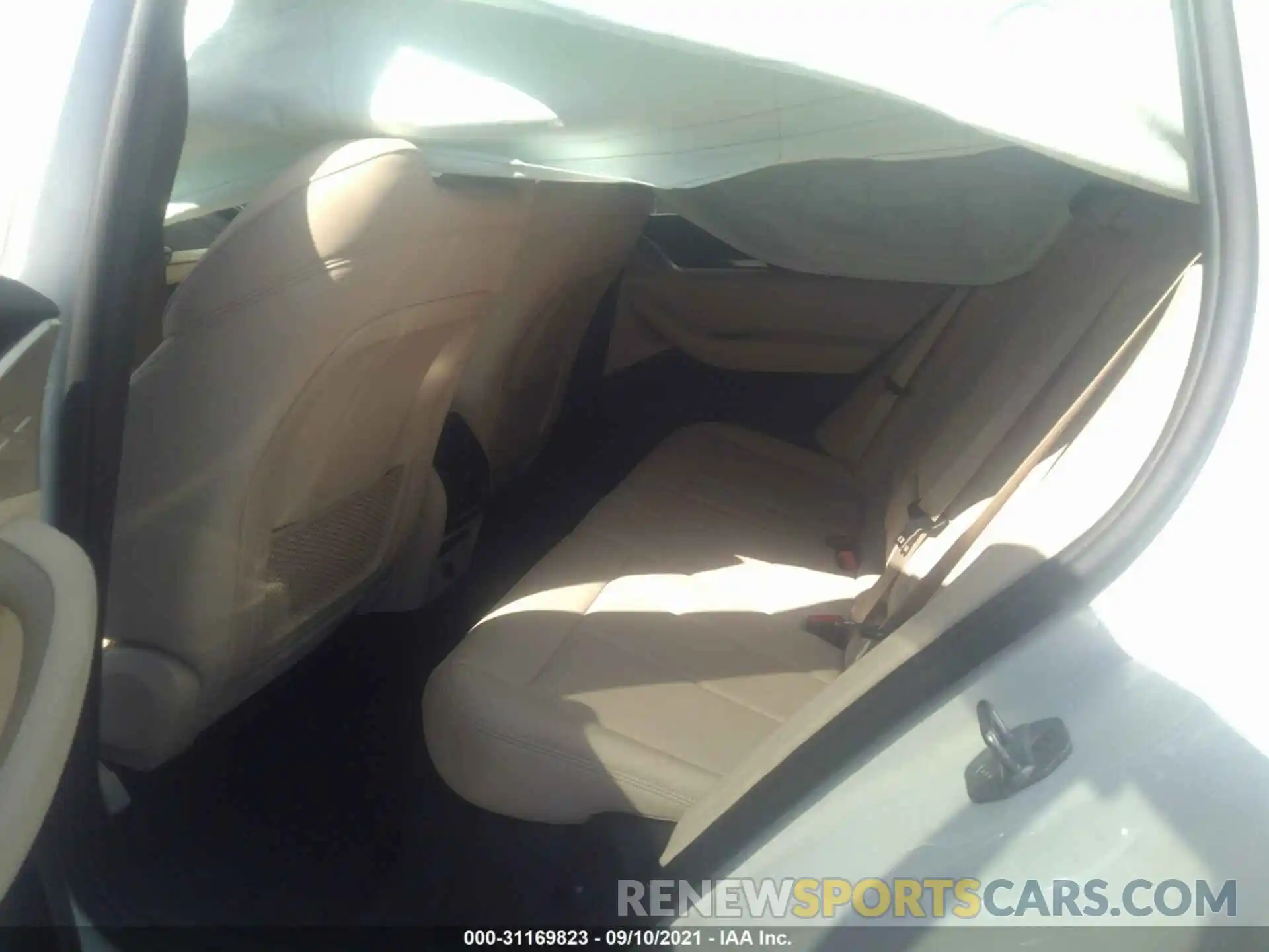 8 Photograph of a damaged car 5UXTR7C57KLR49726 BMW X3 2019