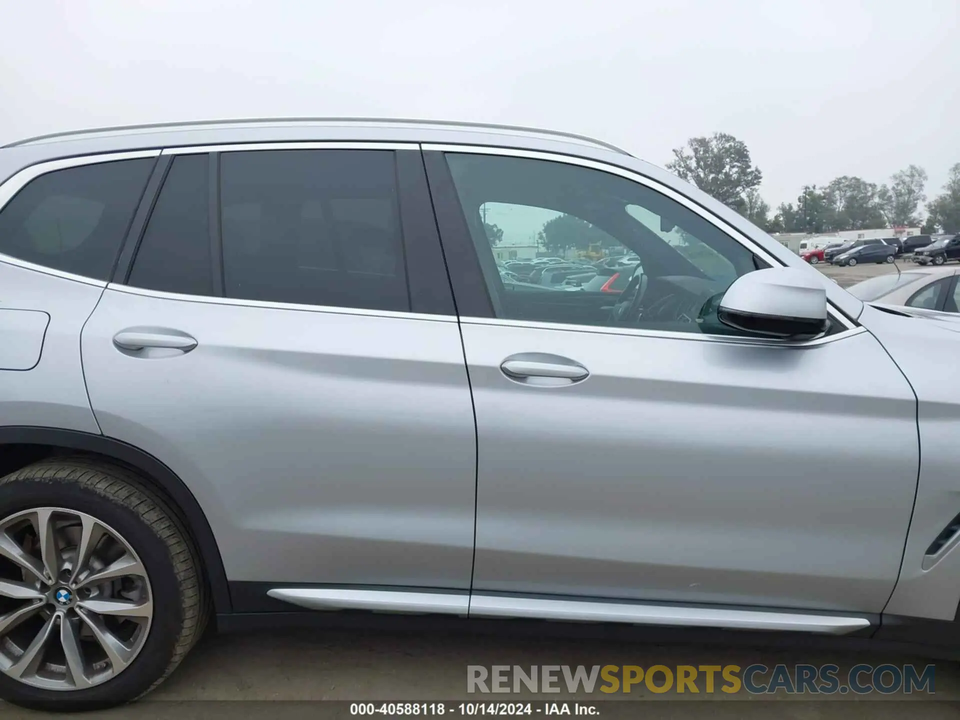 13 Photograph of a damaged car 5UXTR7C57KLR51735 BMW X3 2019