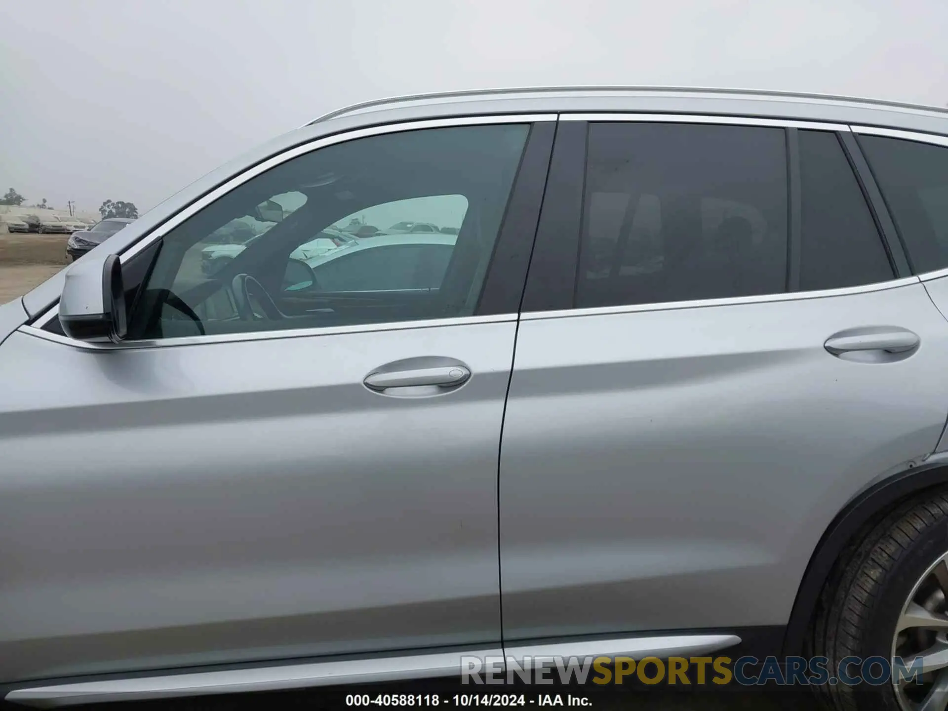 14 Photograph of a damaged car 5UXTR7C57KLR51735 BMW X3 2019