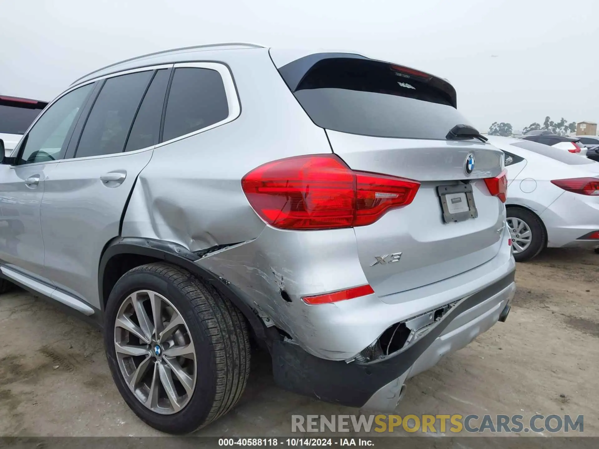 6 Photograph of a damaged car 5UXTR7C57KLR51735 BMW X3 2019