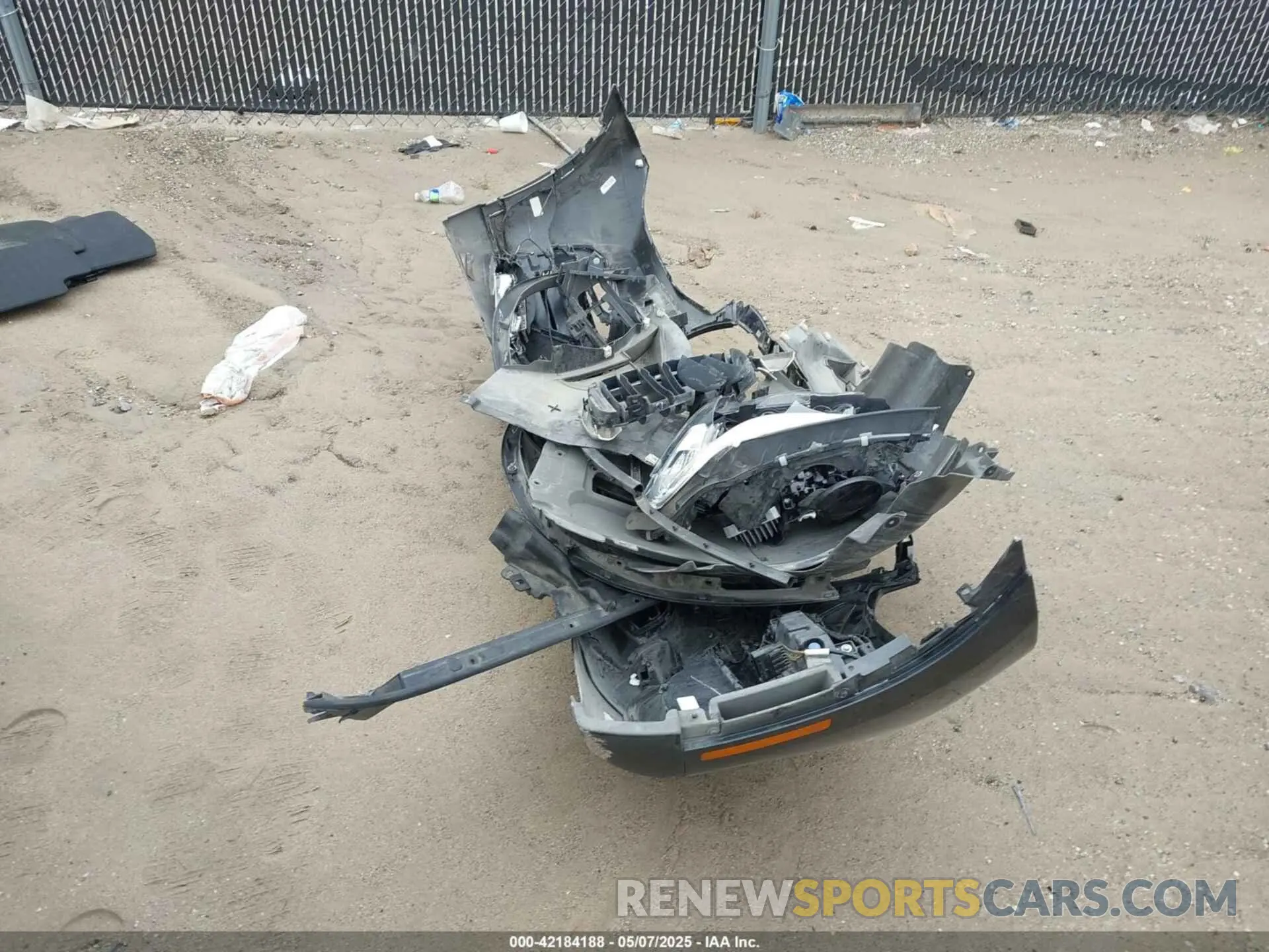 12 Photograph of a damaged car 5UXTR7C58KLE96414 BMW X3 2019