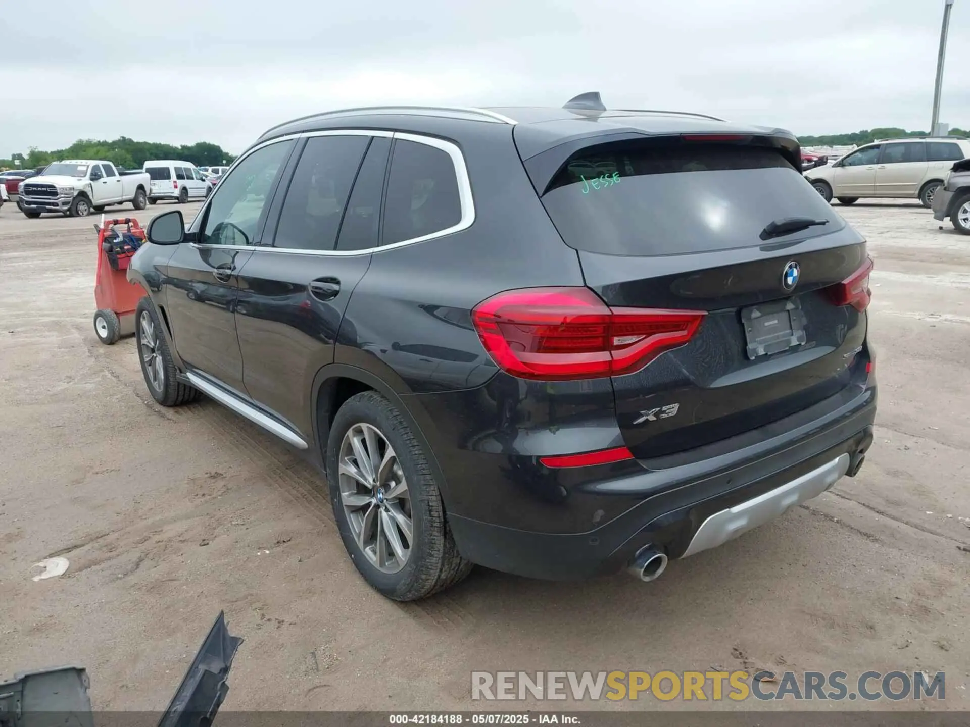 3 Photograph of a damaged car 5UXTR7C58KLE96414 BMW X3 2019