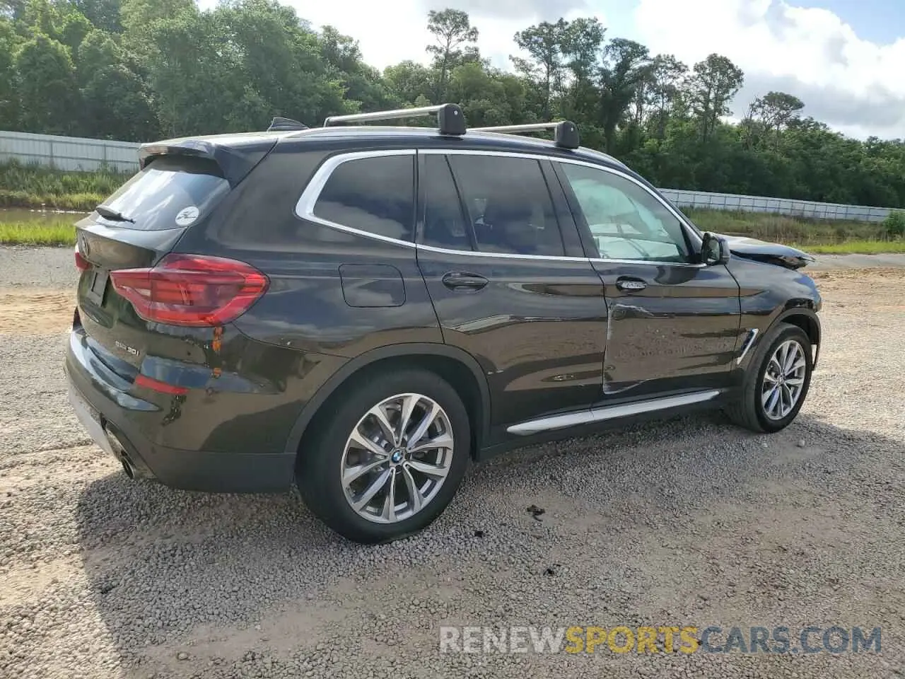 3 Photograph of a damaged car 5UXTR7C58KLE96509 BMW X3 2019