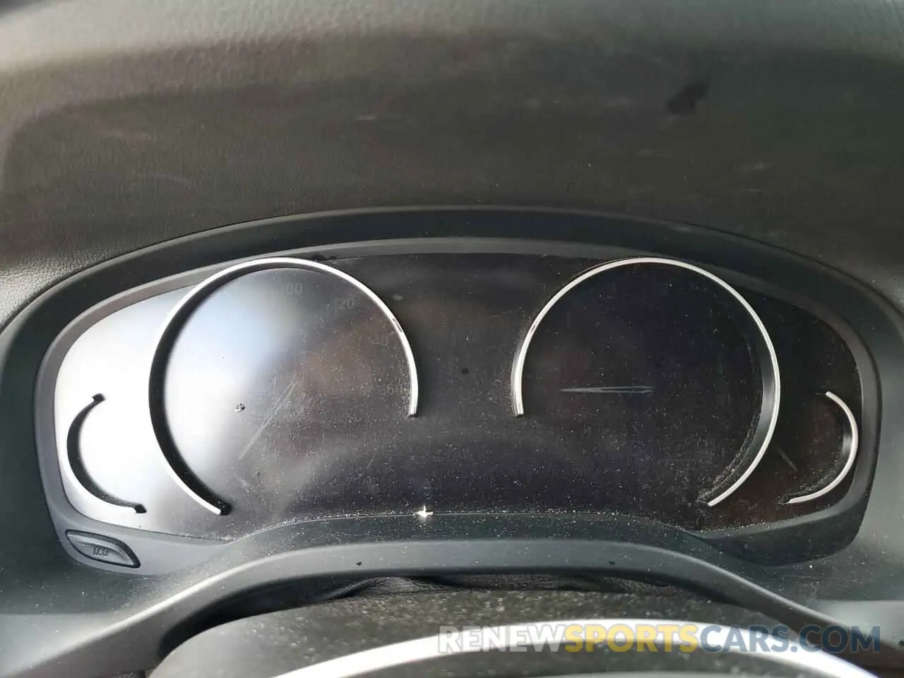 9 Photograph of a damaged car 5UXTR7C58KLE96509 BMW X3 2019