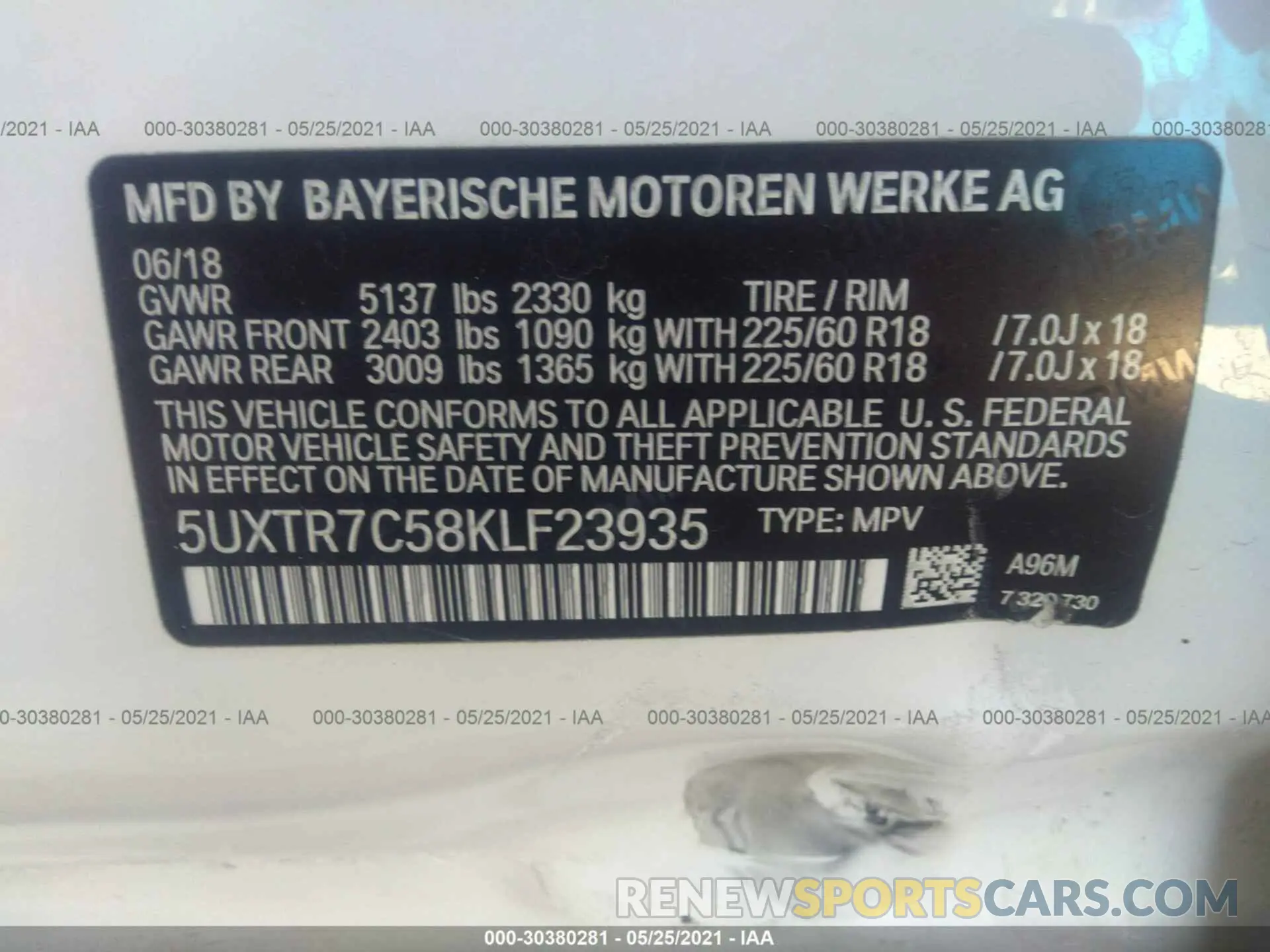 9 Photograph of a damaged car 5UXTR7C58KLF23935 BMW X3 2019