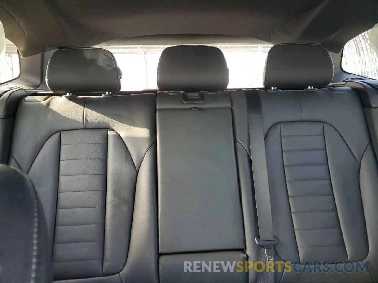 10 Photograph of a damaged car 5UXTR7C58KLF25216 BMW X3 2019