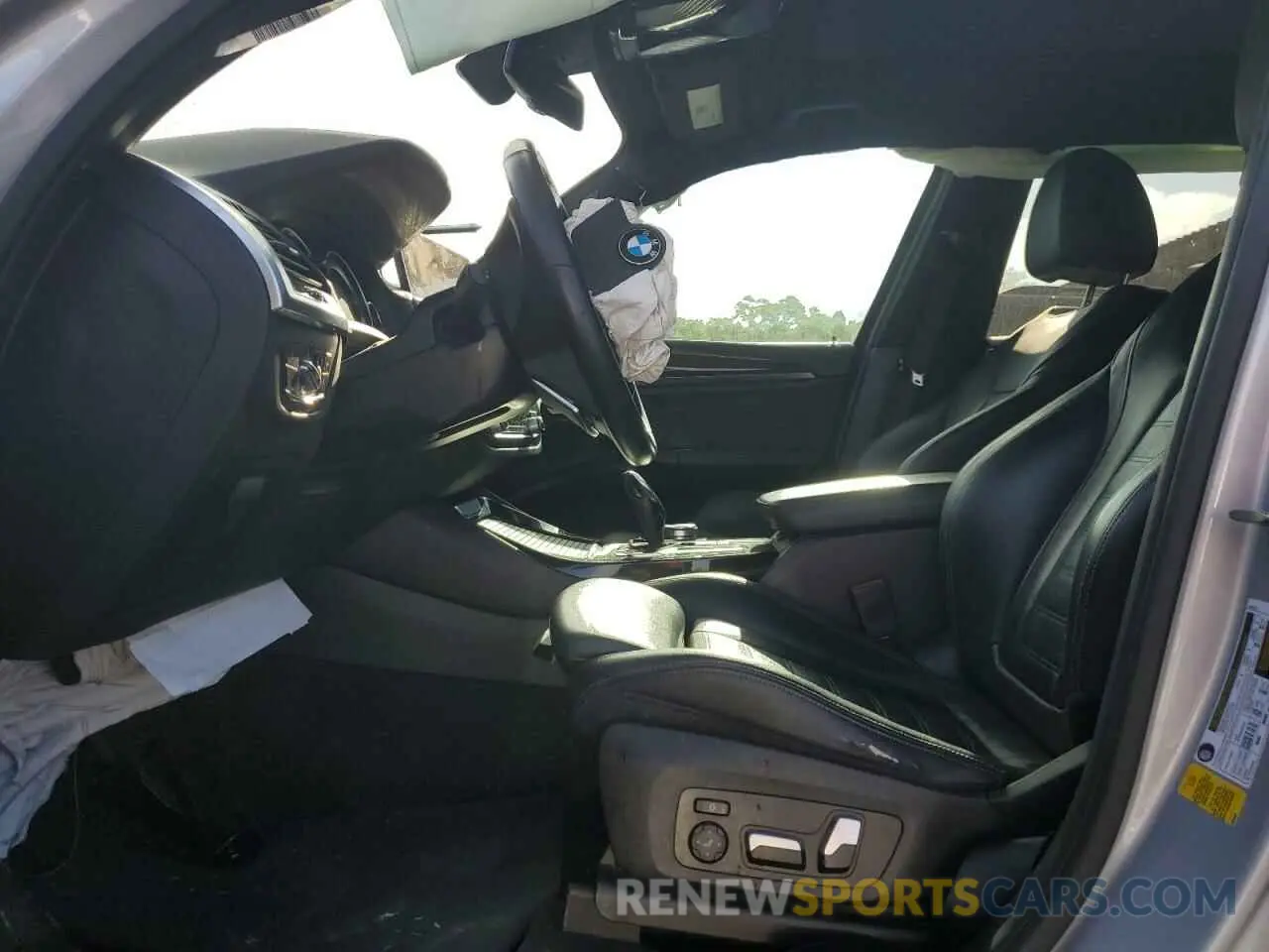 7 Photograph of a damaged car 5UXTR7C58KLF25216 BMW X3 2019