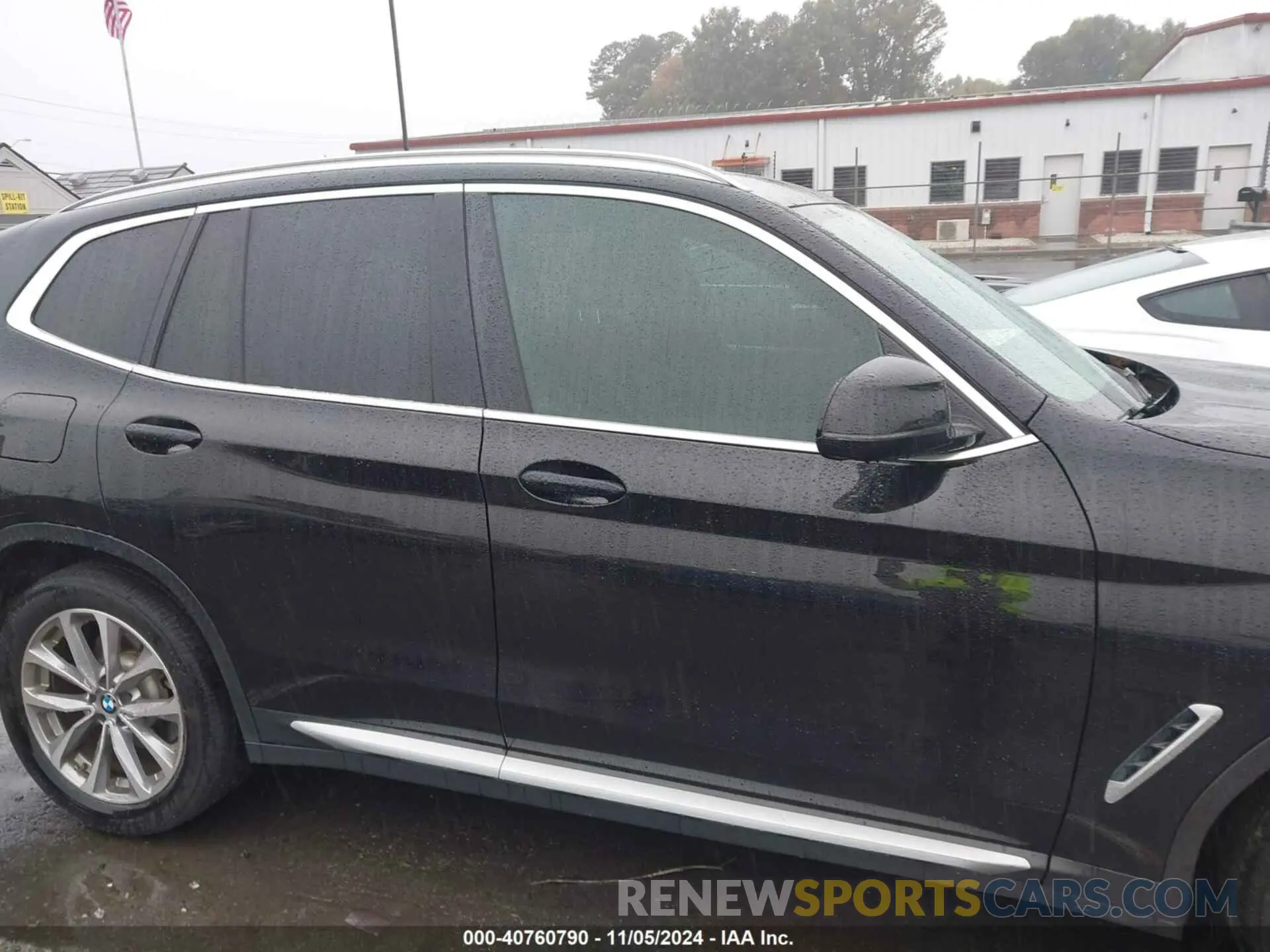12 Photograph of a damaged car 5UXTR7C58KLF25524 BMW X3 2019