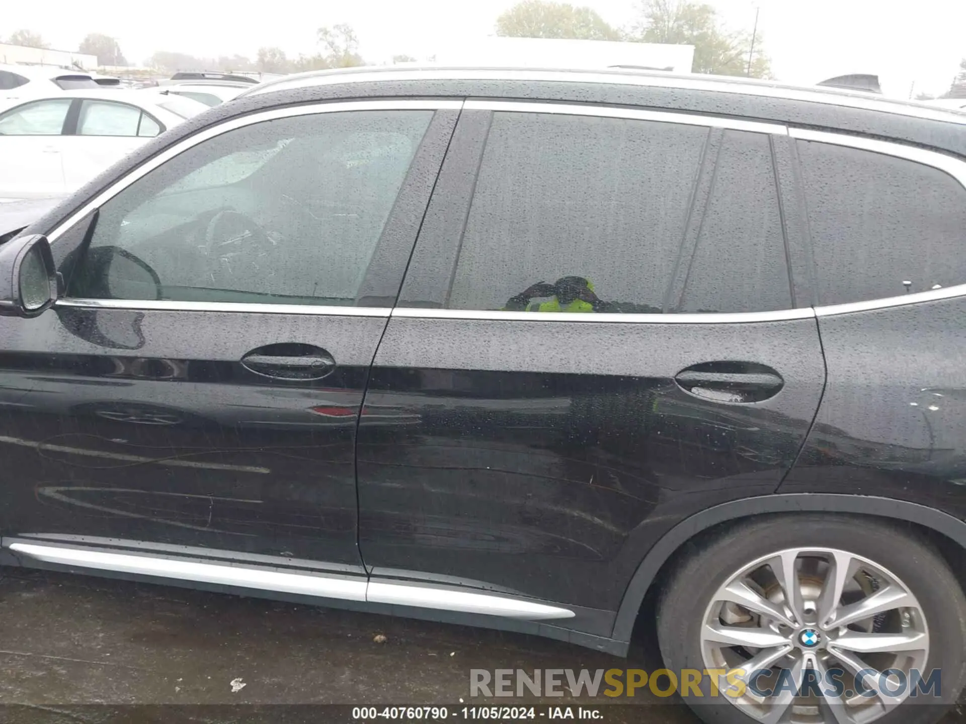 13 Photograph of a damaged car 5UXTR7C58KLF25524 BMW X3 2019