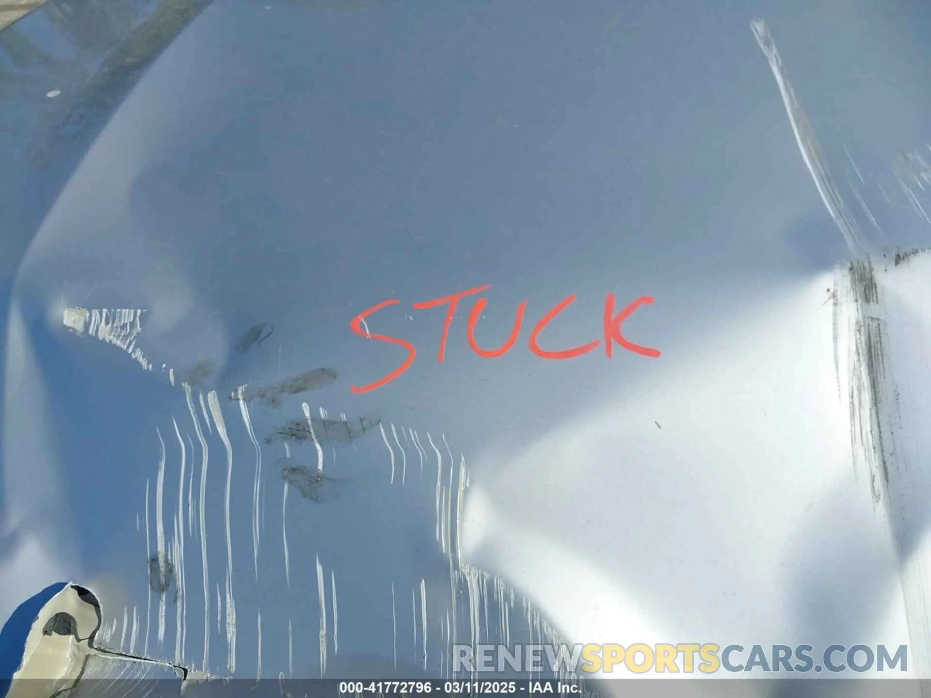 10 Photograph of a damaged car 5UXTR7C58KLF26673 BMW X3 2019