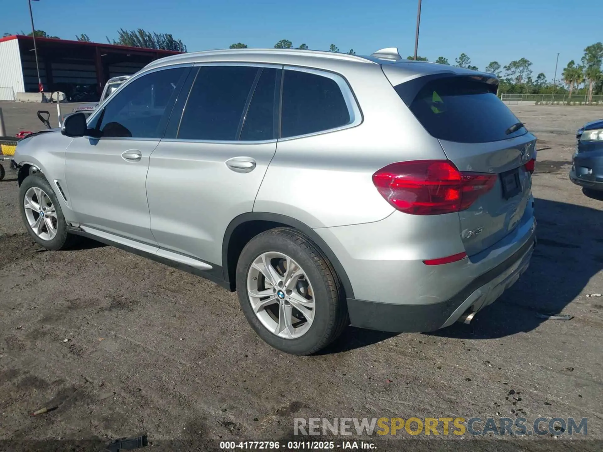 3 Photograph of a damaged car 5UXTR7C58KLF26673 BMW X3 2019