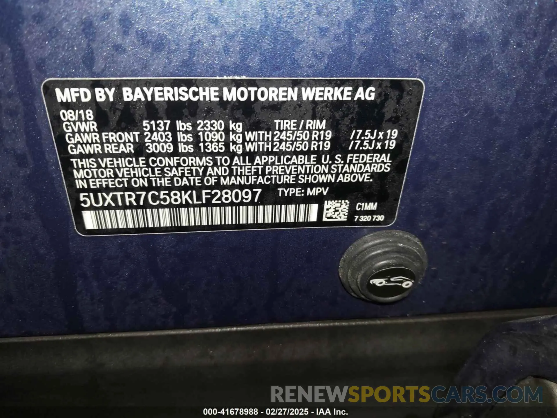 9 Photograph of a damaged car 5UXTR7C58KLF28097 BMW X3 2019