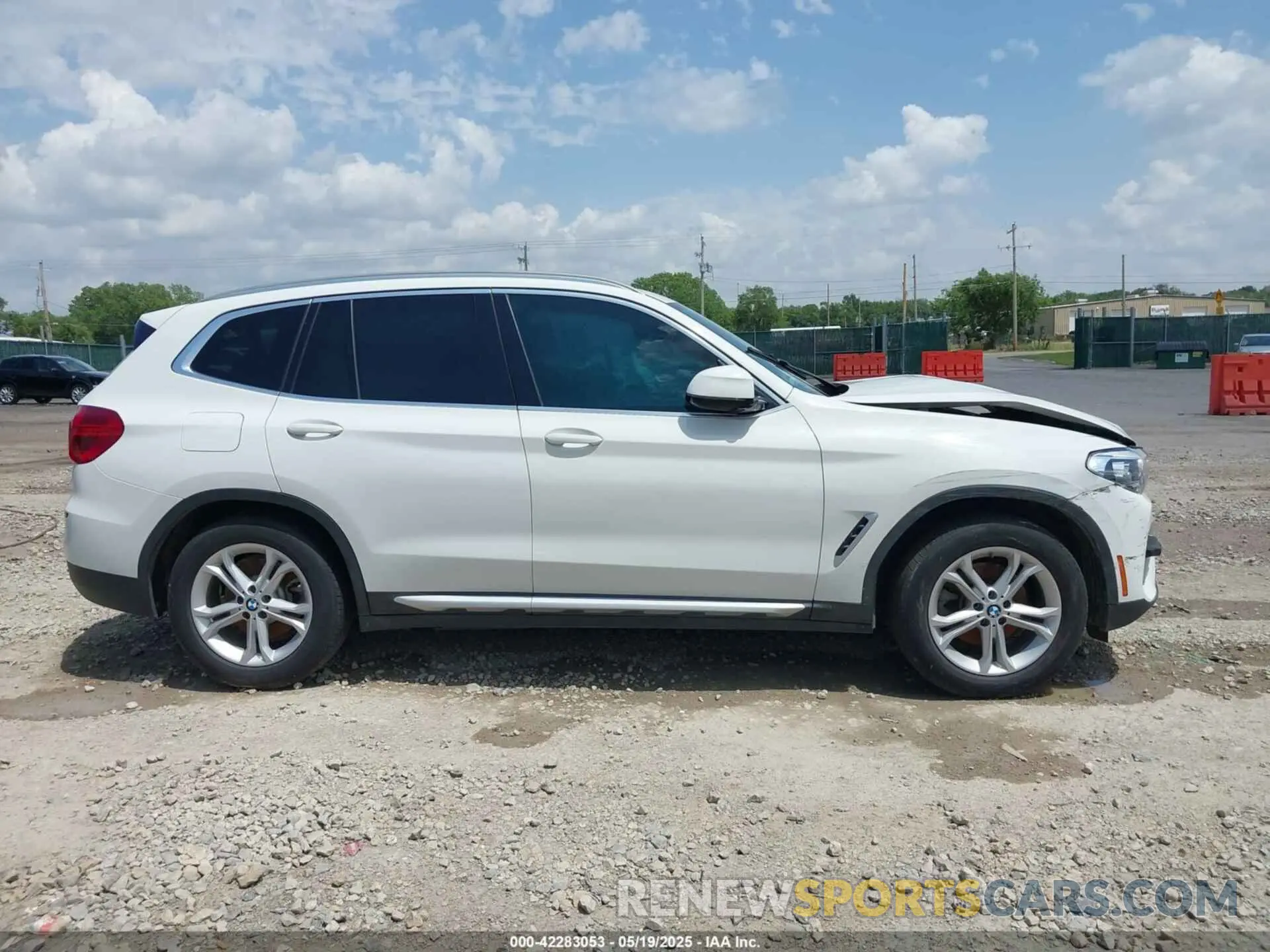13 Photograph of a damaged car 5UXTR7C58KLF28178 BMW X3 2019