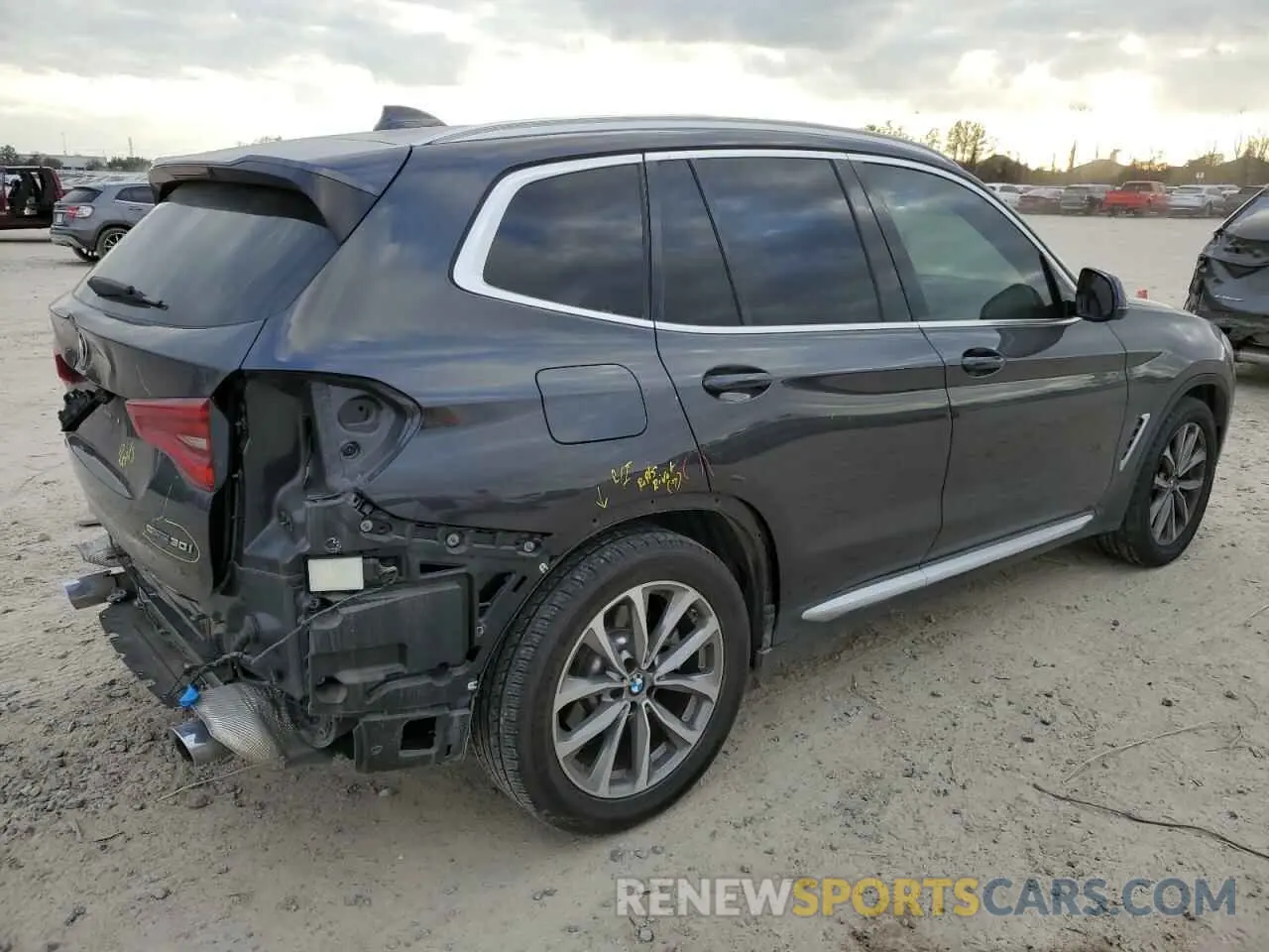 3 Photograph of a damaged car 5UXTR7C58KLF29363 BMW X3 2019