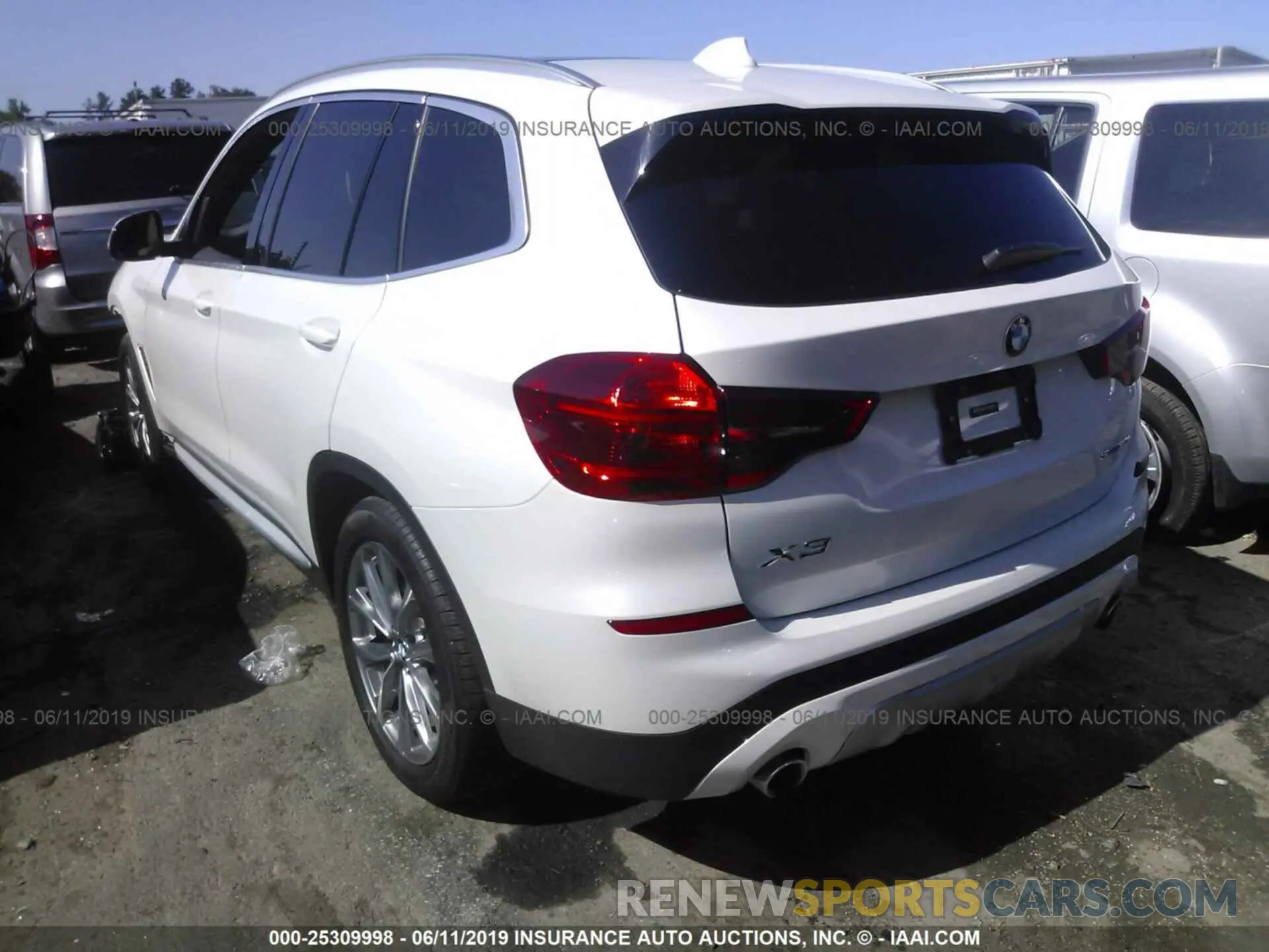 3 Photograph of a damaged car 5UXTR7C58KLF29900 BMW X3 2019