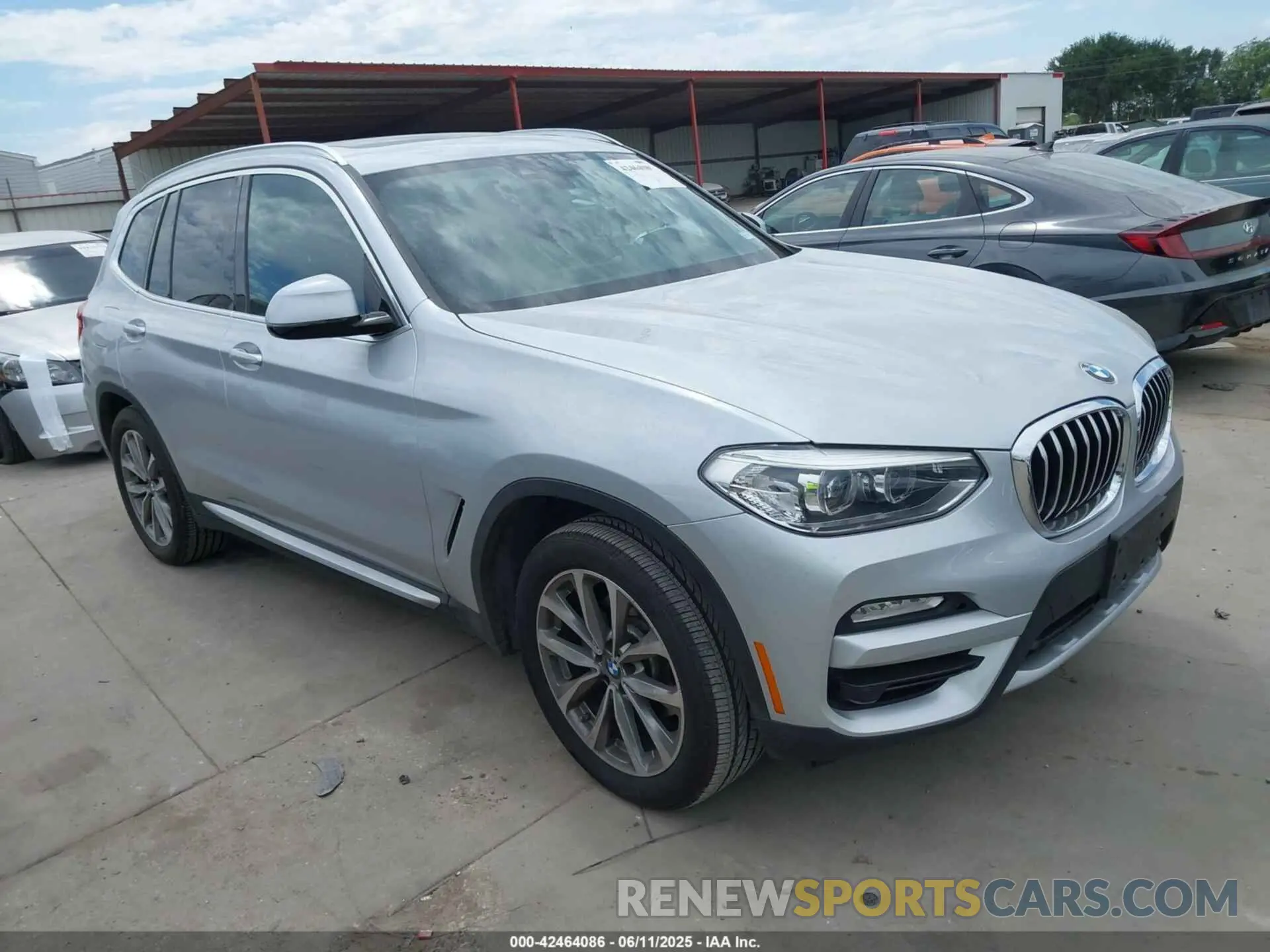 1 Photograph of a damaged car 5UXTR7C58KLF30870 BMW X3 2019