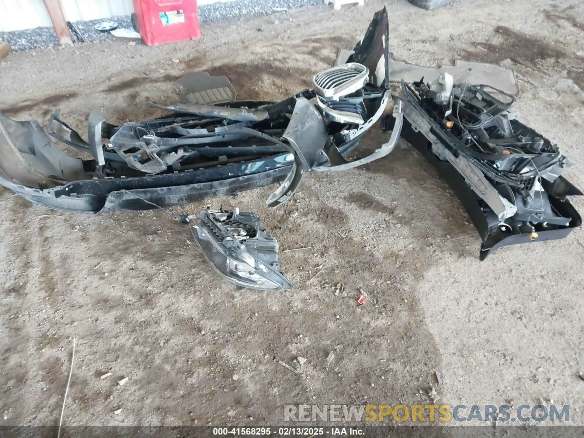 12 Photograph of a damaged car 5UXTR7C58KLF32117 BMW X3 2019