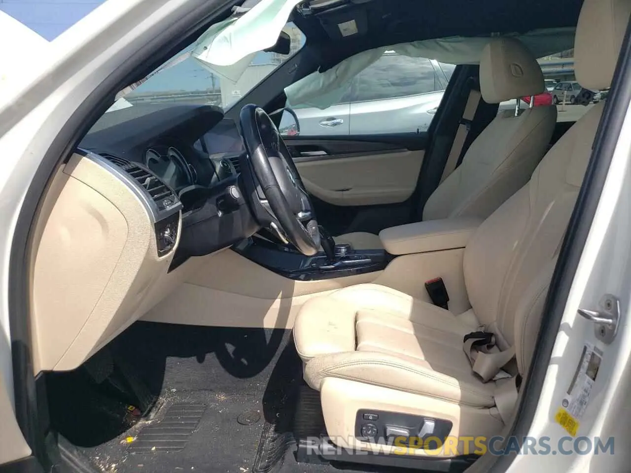 7 Photograph of a damaged car 5UXTR7C58KLF35017 BMW X3 2019