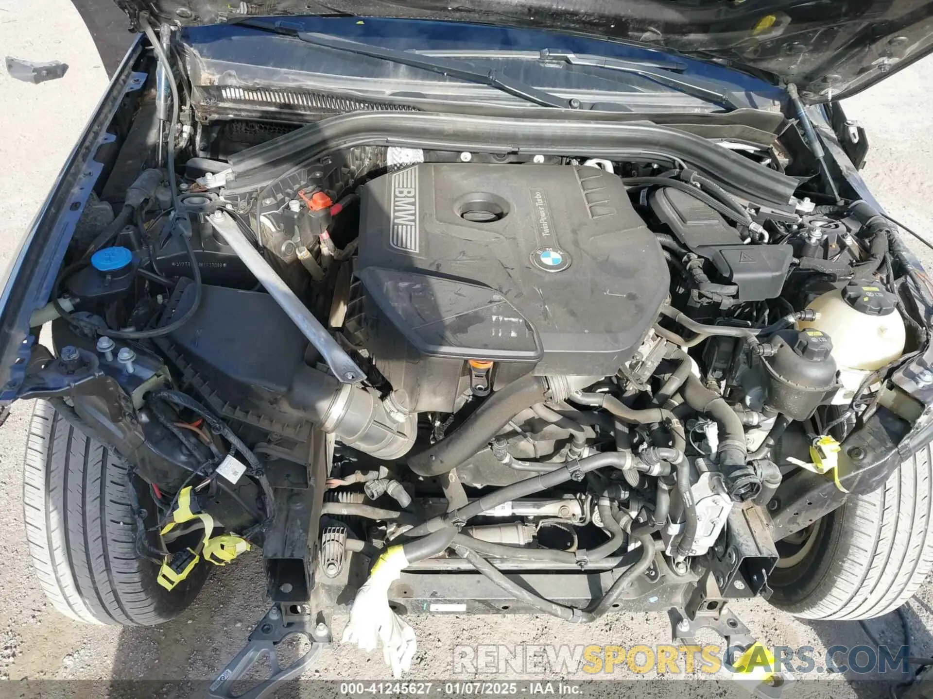 10 Photograph of a damaged car 5UXTR7C58KLF37088 BMW X3 2019