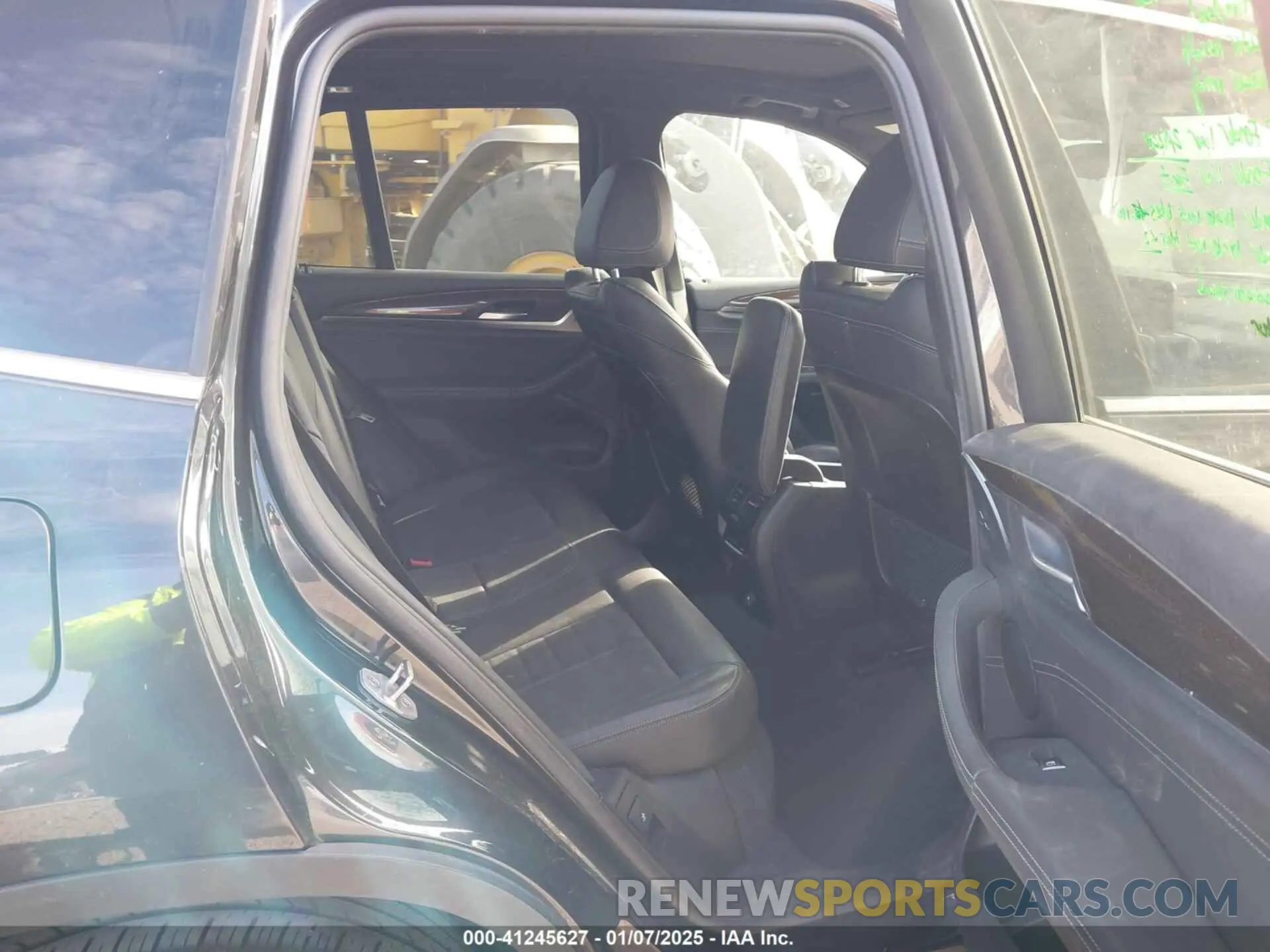 8 Photograph of a damaged car 5UXTR7C58KLF37088 BMW X3 2019