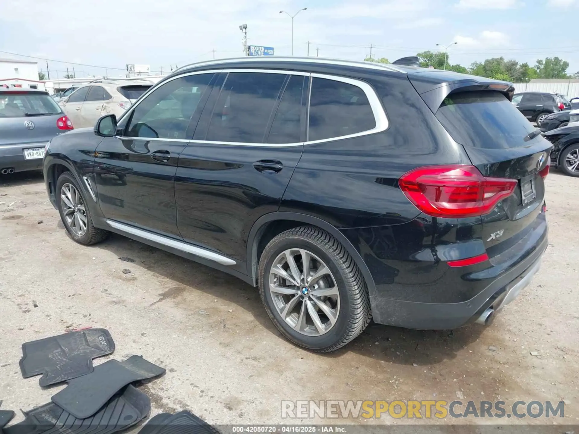 3 Photograph of a damaged car 5UXTR7C58KLR49721 BMW X3 2019