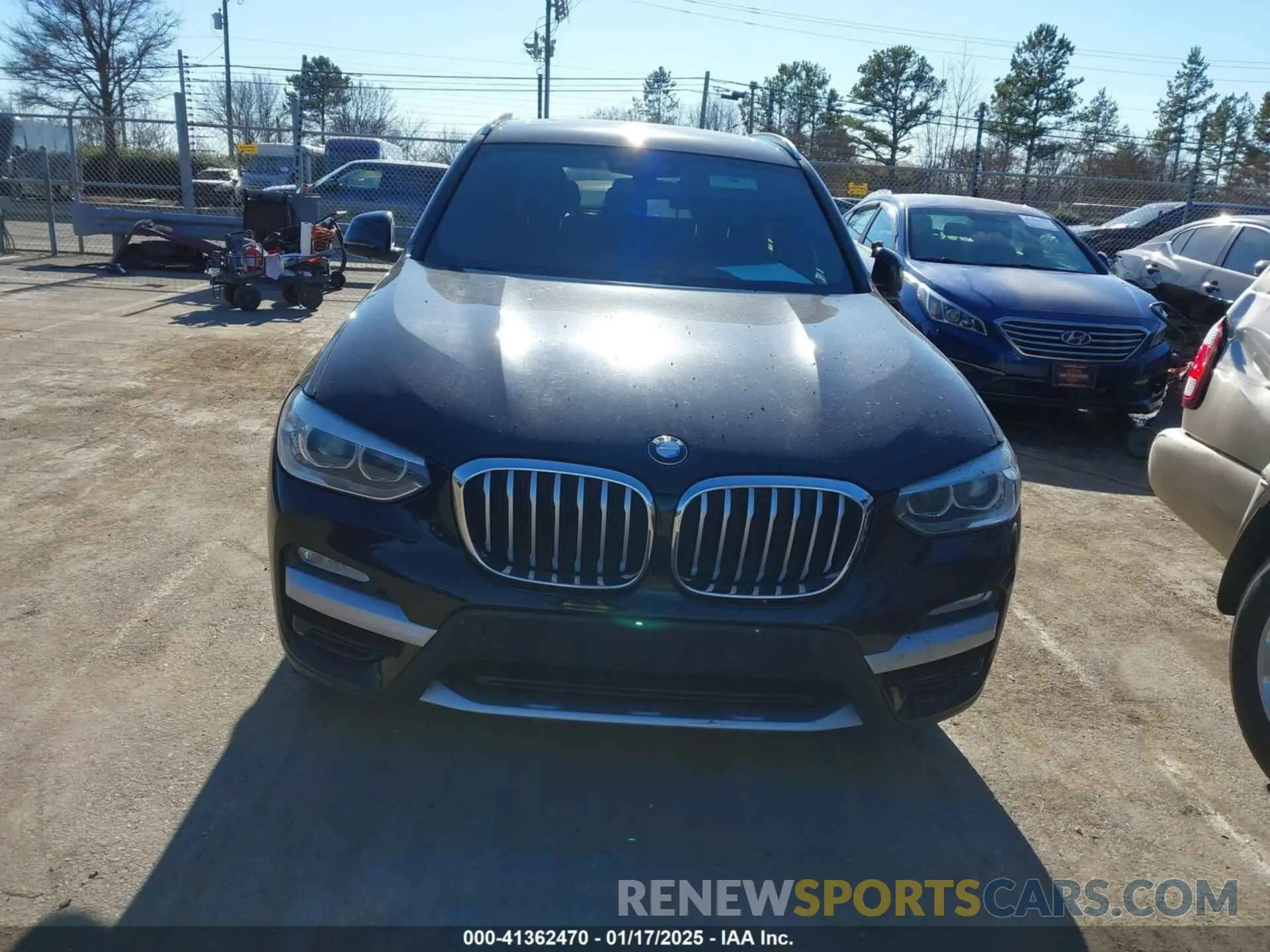 12 Photograph of a damaged car 5UXTR7C59KLE88287 BMW X3 2019