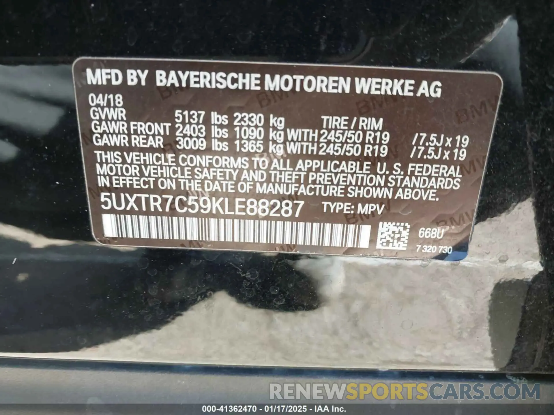 9 Photograph of a damaged car 5UXTR7C59KLE88287 BMW X3 2019