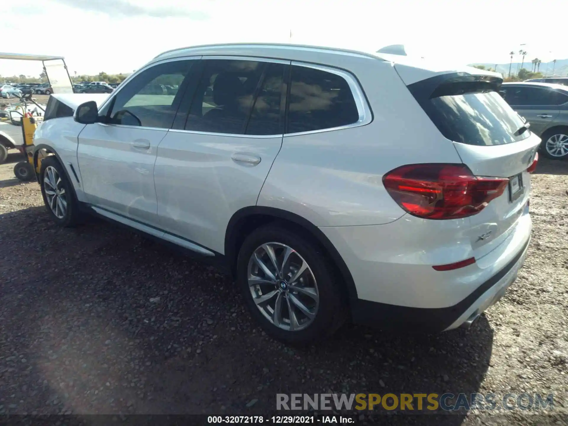 3 Photograph of a damaged car 5UXTR7C59KLE88418 BMW X3 2019