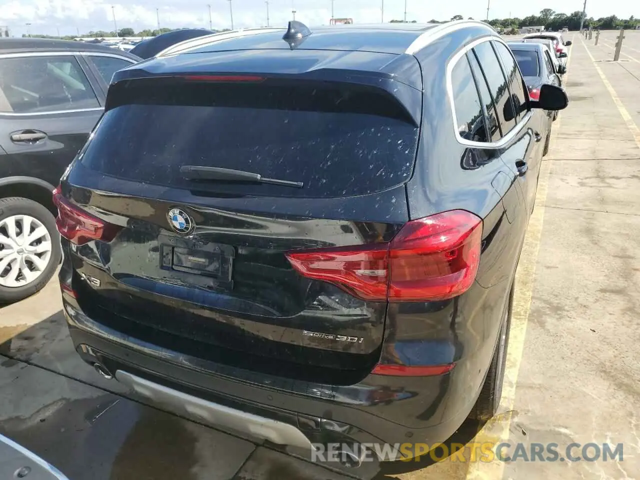 6 Photograph of a damaged car 5UXTR7C59KLE94316 BMW X3 2019