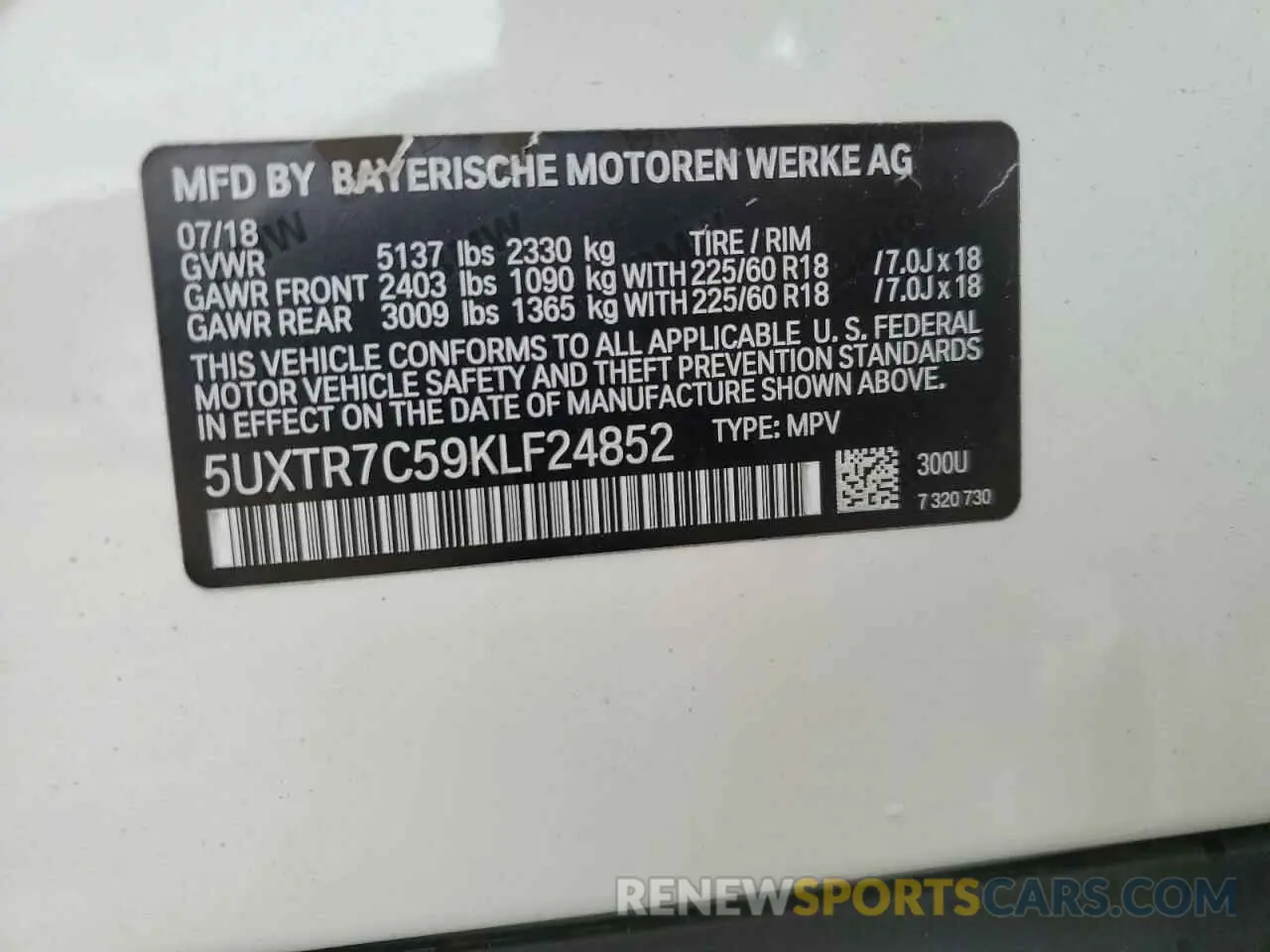 13 Photograph of a damaged car 5UXTR7C59KLF24852 BMW X3 2019