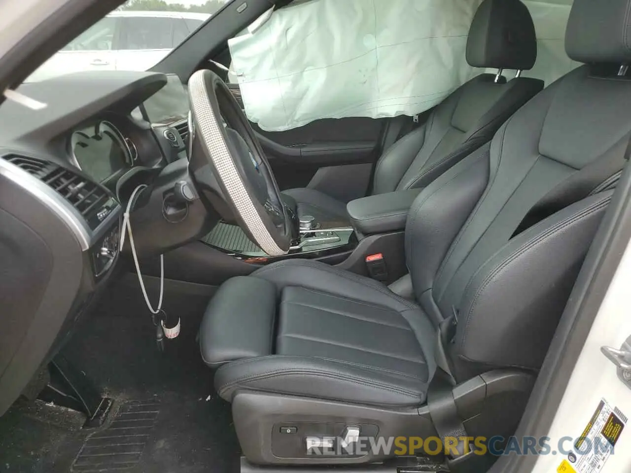 7 Photograph of a damaged car 5UXTR7C59KLF24852 BMW X3 2019