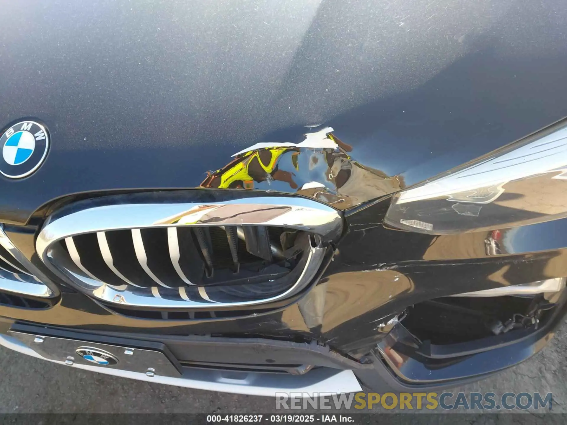17 Photograph of a damaged car 5UXTR7C59KLF25726 BMW X3 2019
