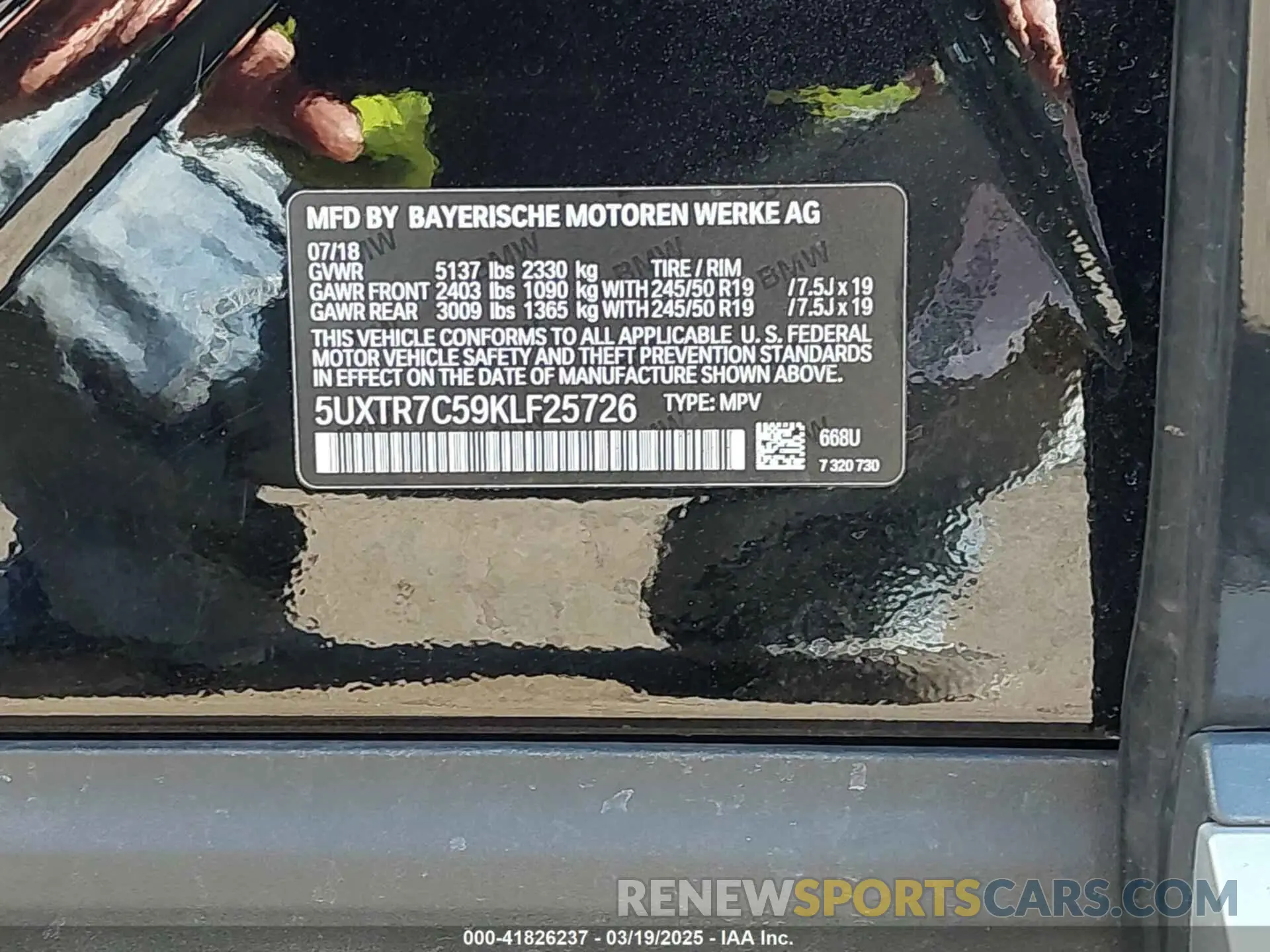 9 Photograph of a damaged car 5UXTR7C59KLF25726 BMW X3 2019