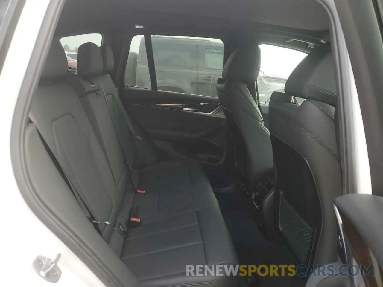 11 Photograph of a damaged car 5UXTR7C59KLF25810 BMW X3 2019