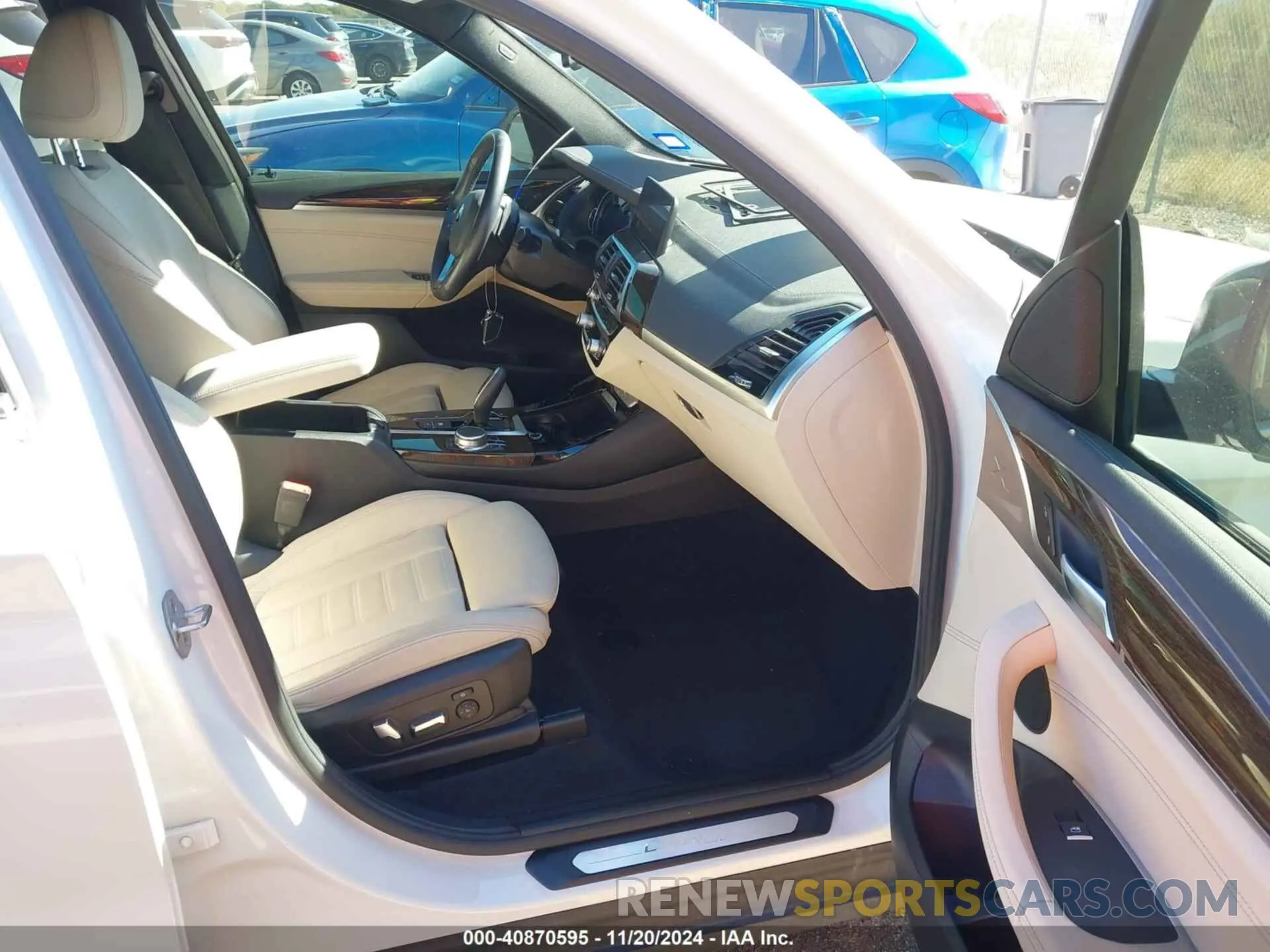 5 Photograph of a damaged car 5UXTR7C59KLF30814 BMW X3 2019