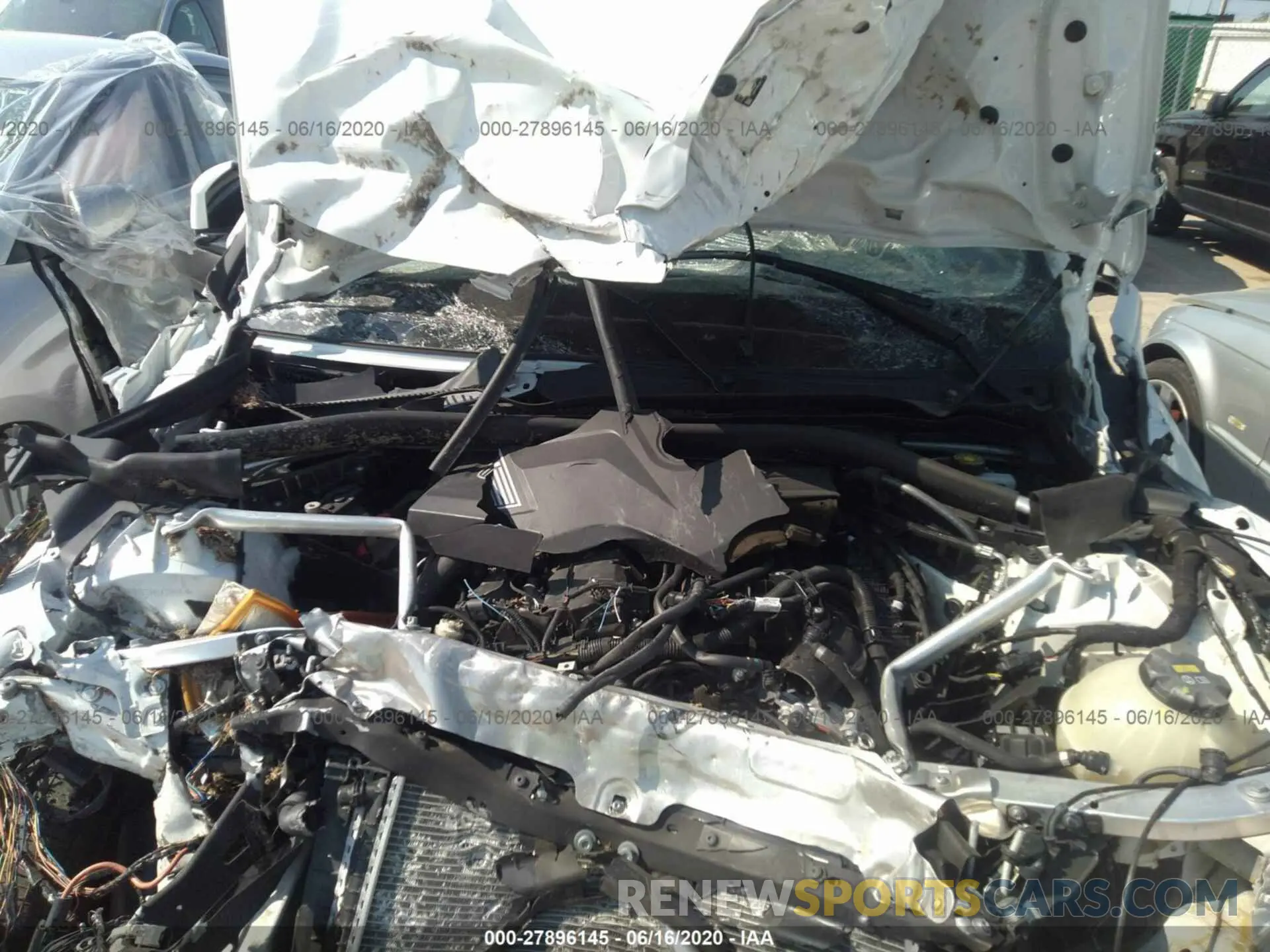 10 Photograph of a damaged car 5UXTR7C59KLF31526 BMW X3 2019
