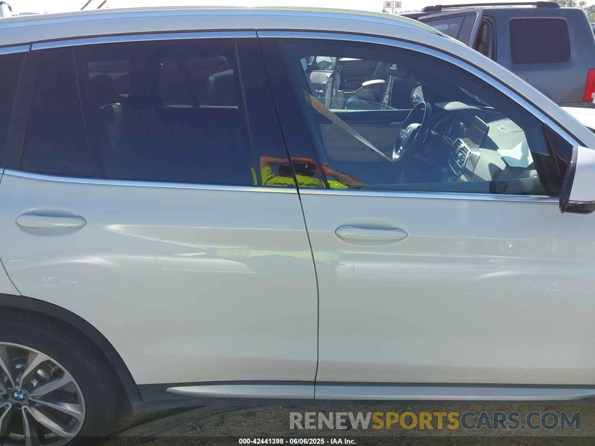13 Photograph of a damaged car 5UXTR7C59KLF36855 BMW X3 2019