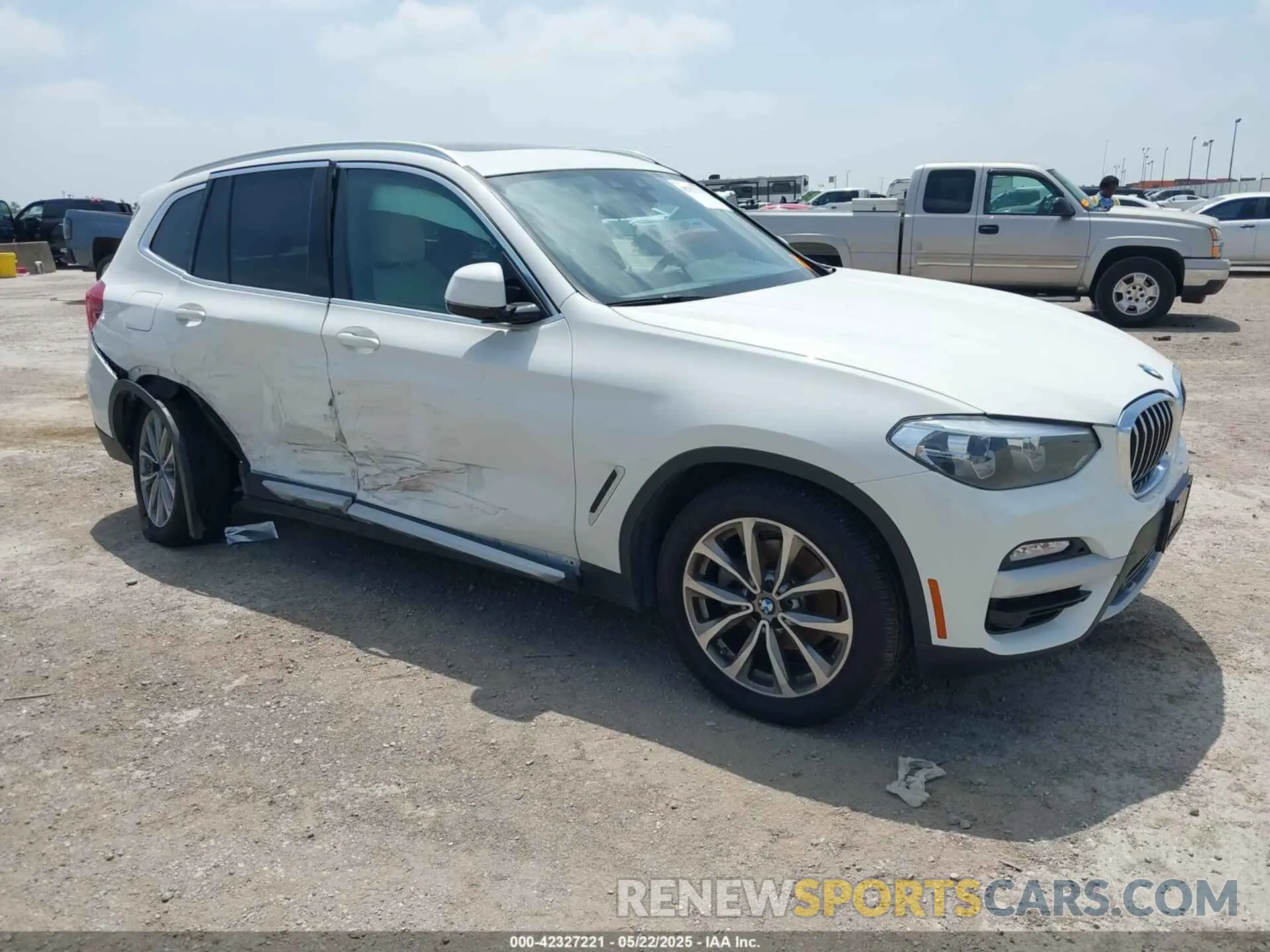 1 Photograph of a damaged car 5UXTR7C59KLR38680 BMW X3 2019