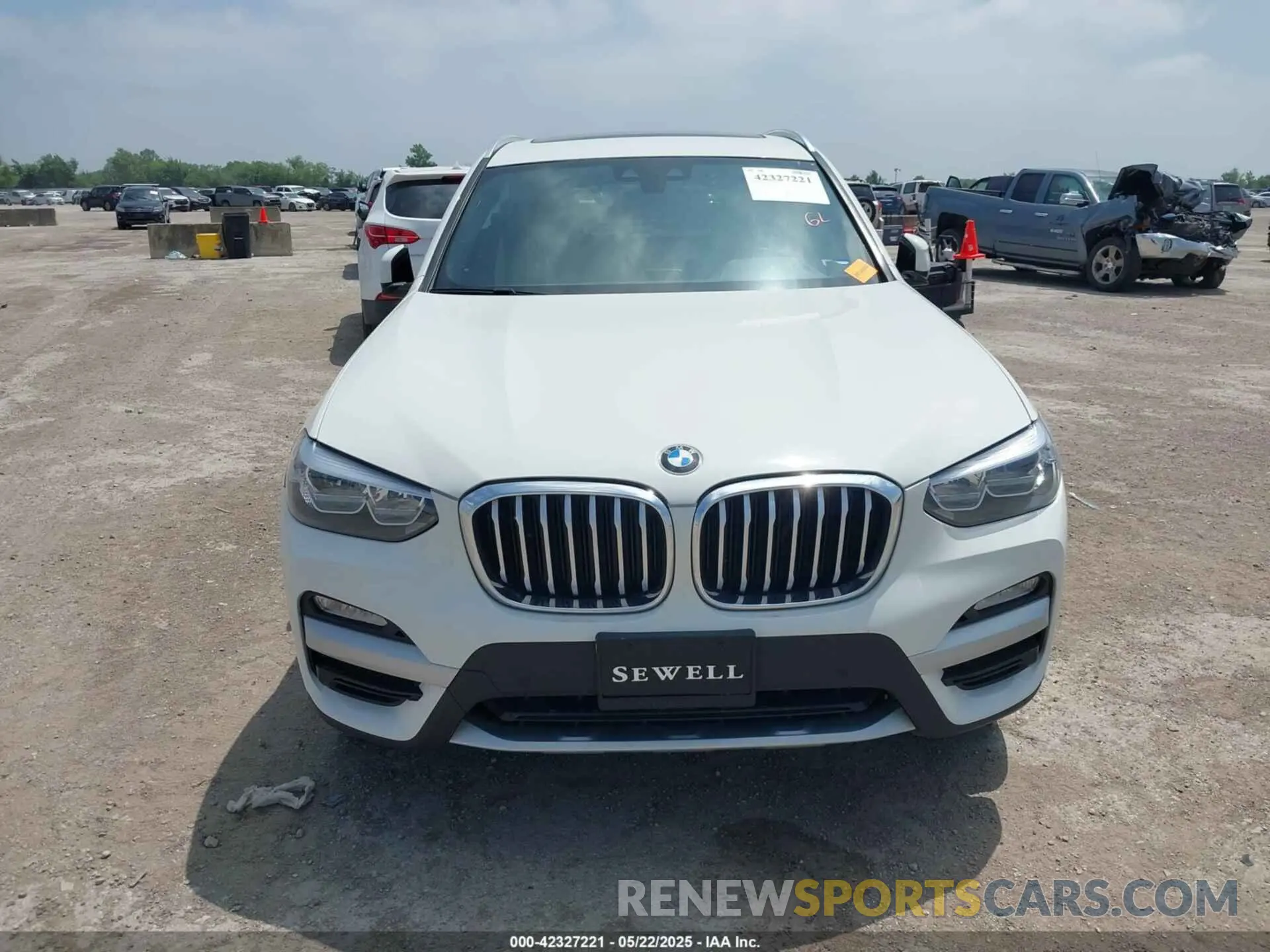 12 Photograph of a damaged car 5UXTR7C59KLR38680 BMW X3 2019