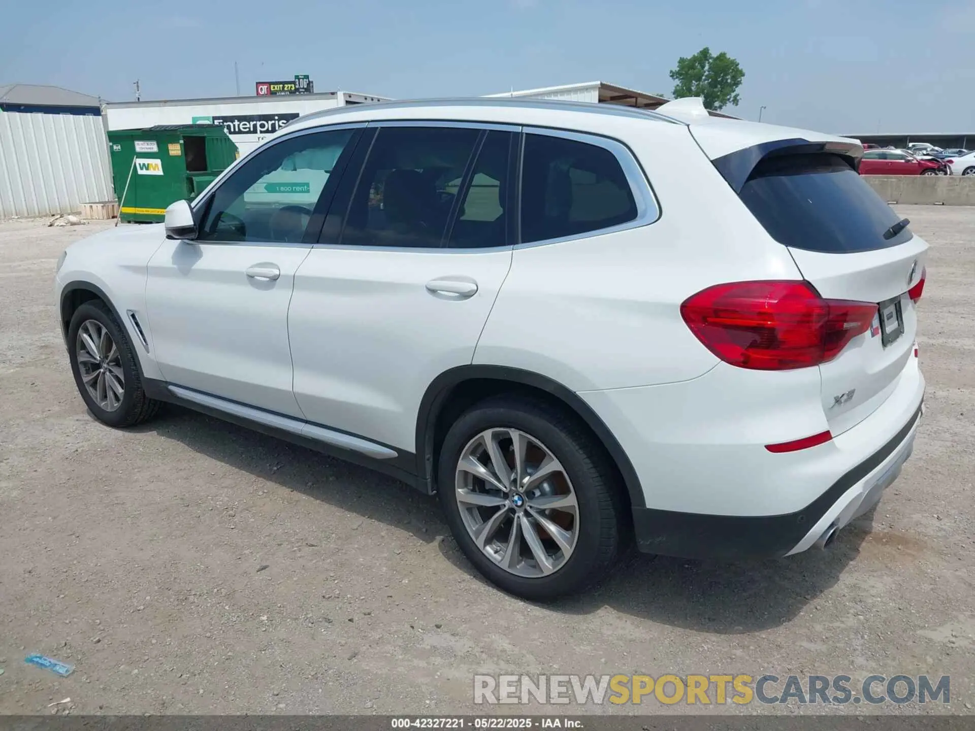 3 Photograph of a damaged car 5UXTR7C59KLR38680 BMW X3 2019