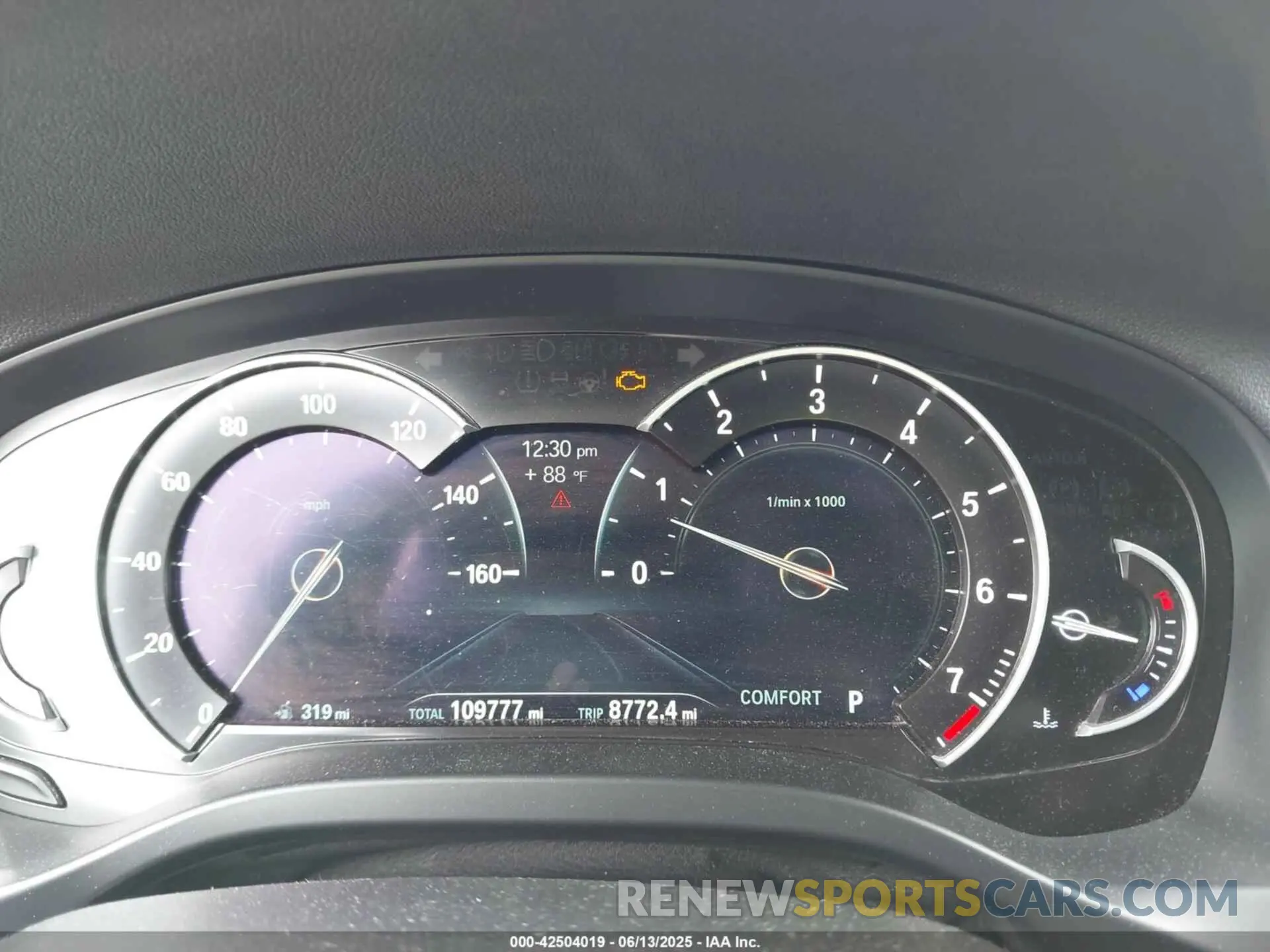 7 Photograph of a damaged car 5UXTR7C59KLR39960 BMW X3 2019
