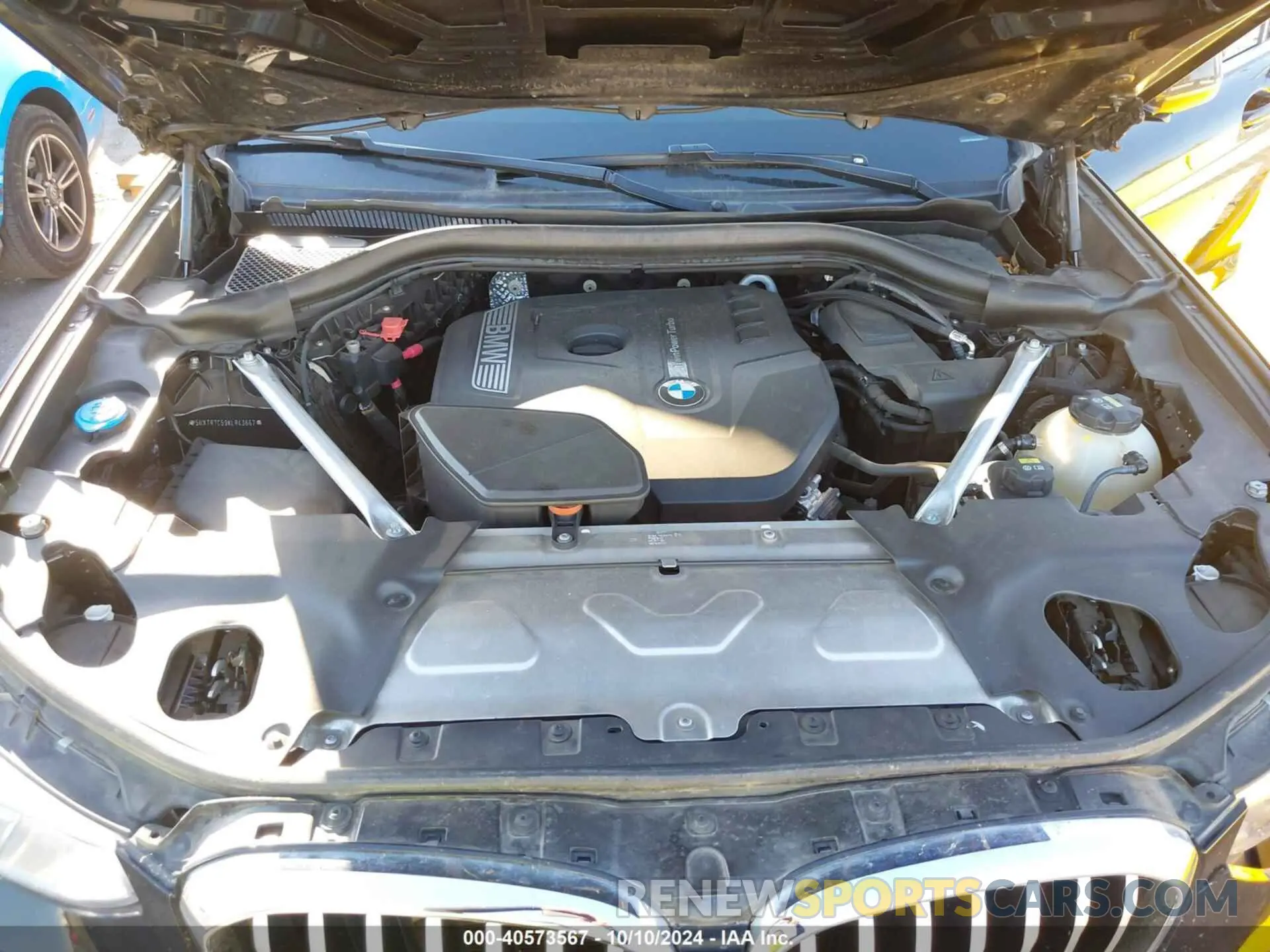 10 Photograph of a damaged car 5UXTR7C59KLR43667 BMW X3 2019